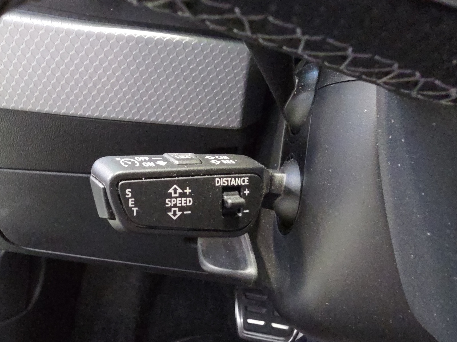 AUDI A1 Sportback 30 TFSI S Line S-tronic-image-15