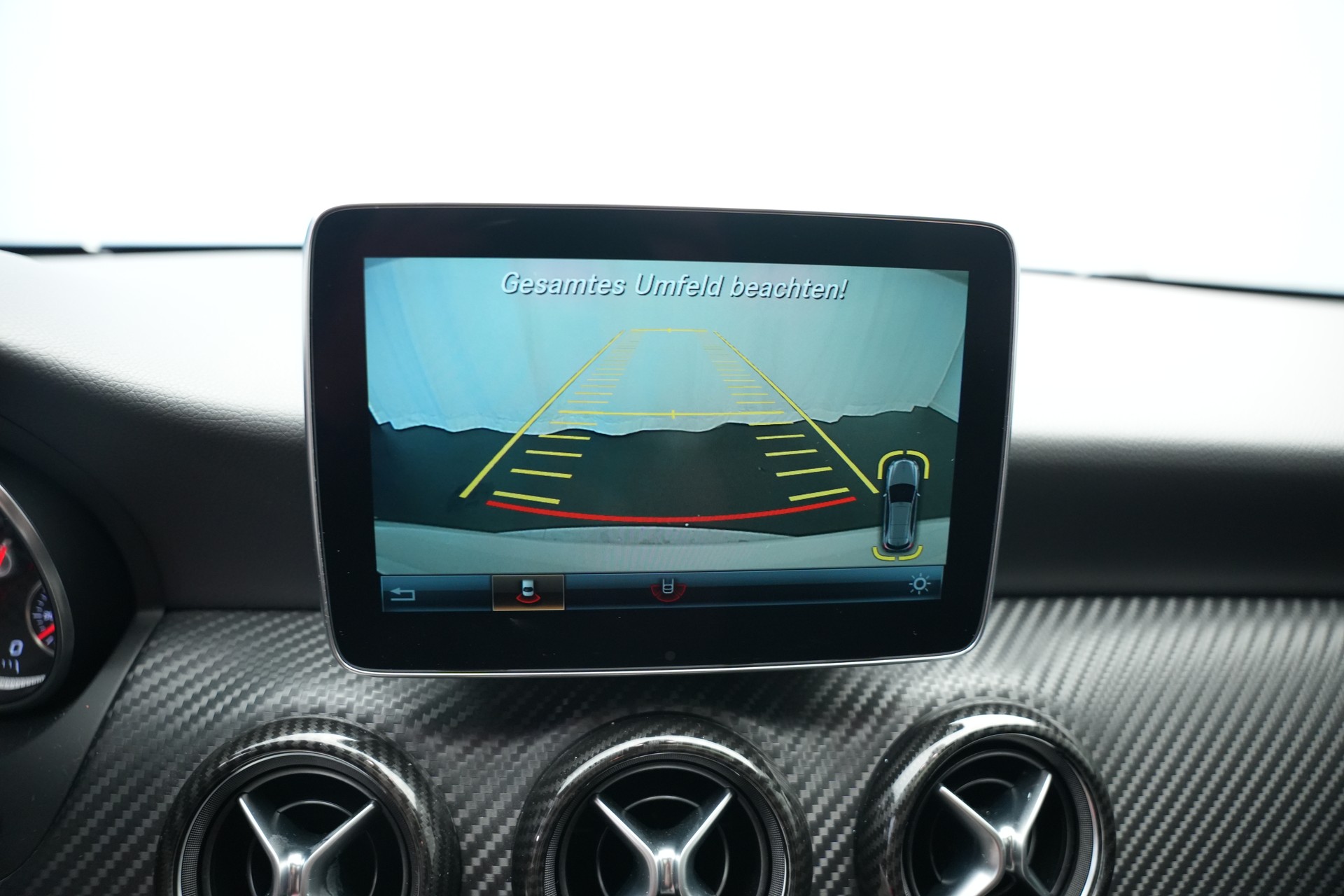 MERCEDES-BENZ A 250 AMG Line 7G-DCT *A45 Optik* *CH-Fahrzeug*-image-23