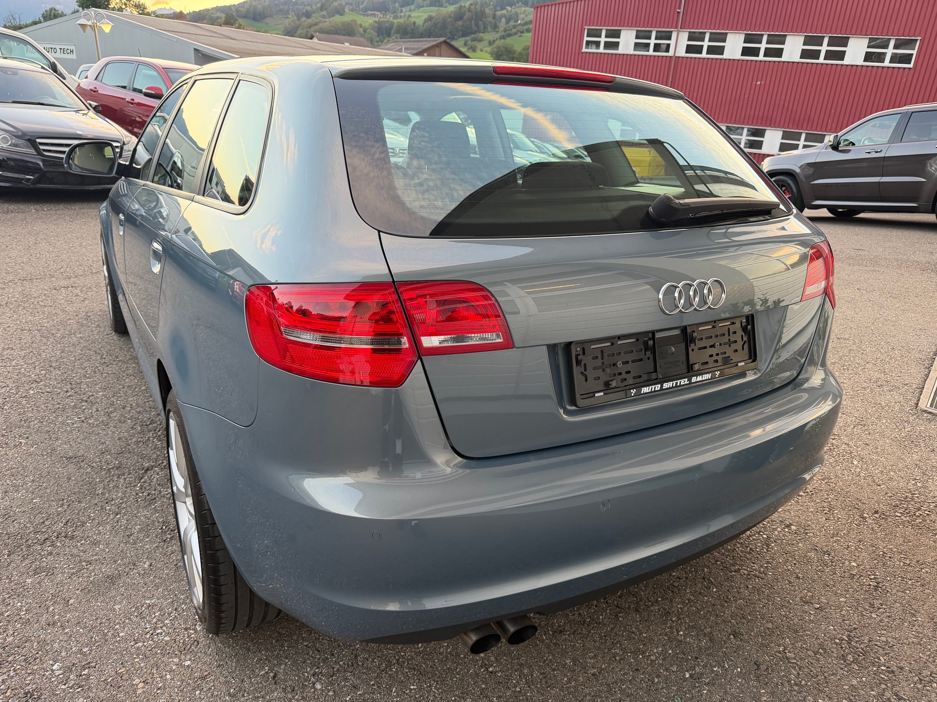 AUDI A3 Sportback 2.0 TDI Attraction quattro-showroom-element-2