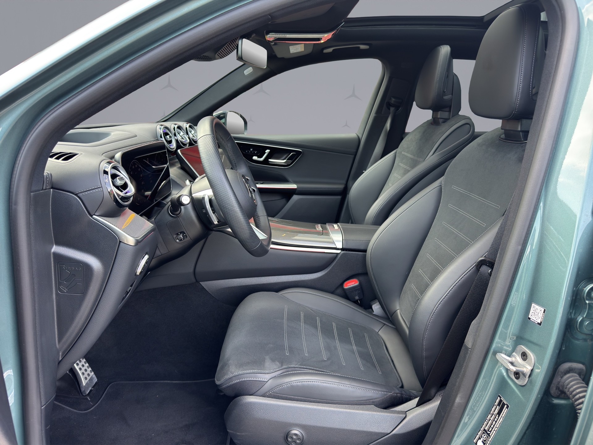 MERCEDES-BENZ GLC 220 d AMG Line 4matic-image-9