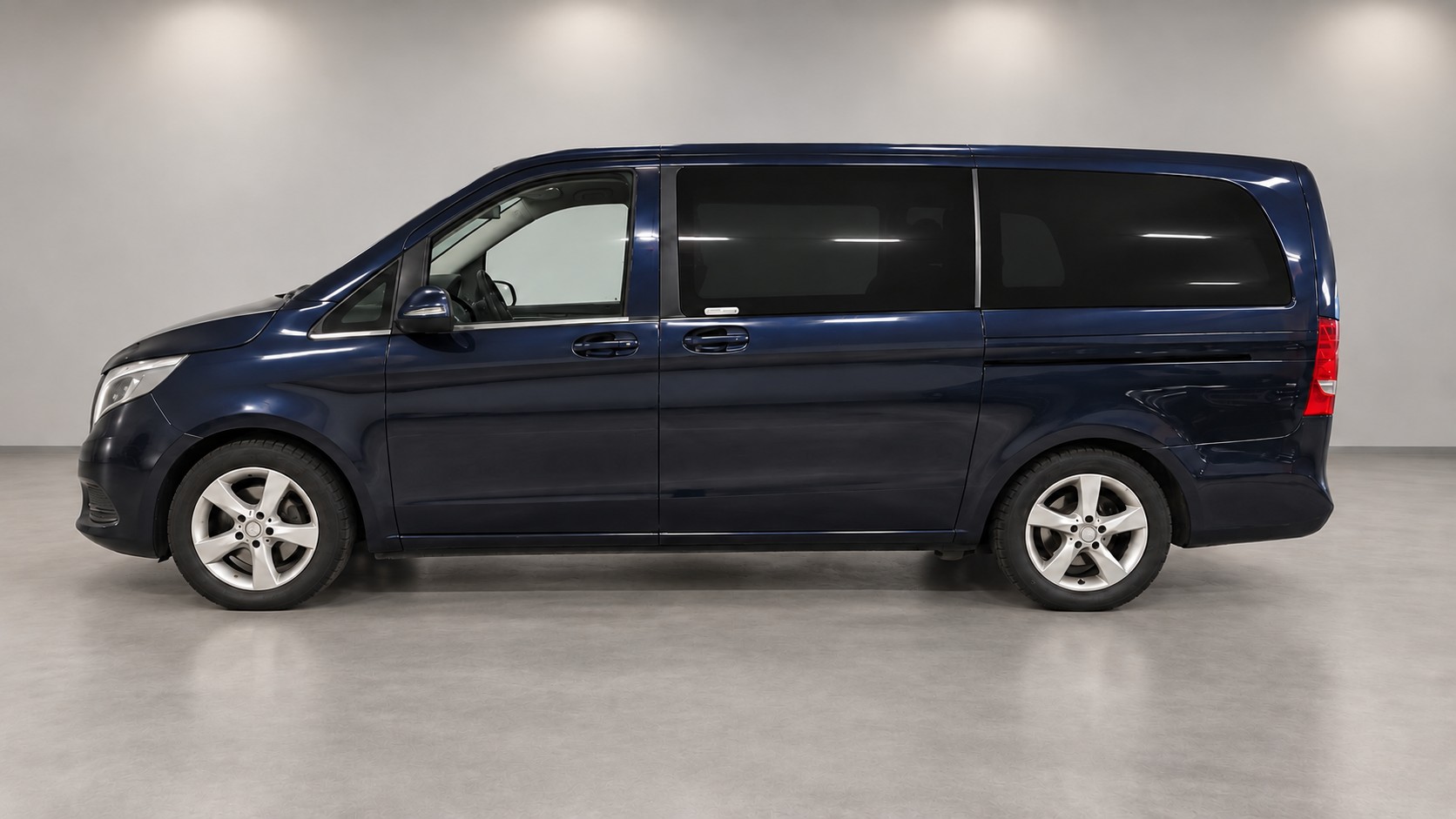 MERCEDES-BENZ V 220 CDI lang
