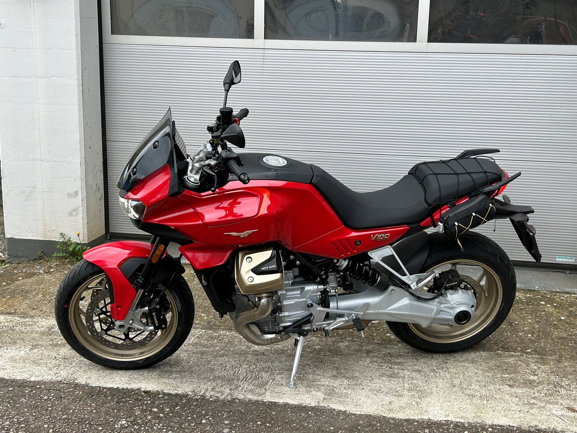 MOTO GUZZI V100 Mandello-image-4