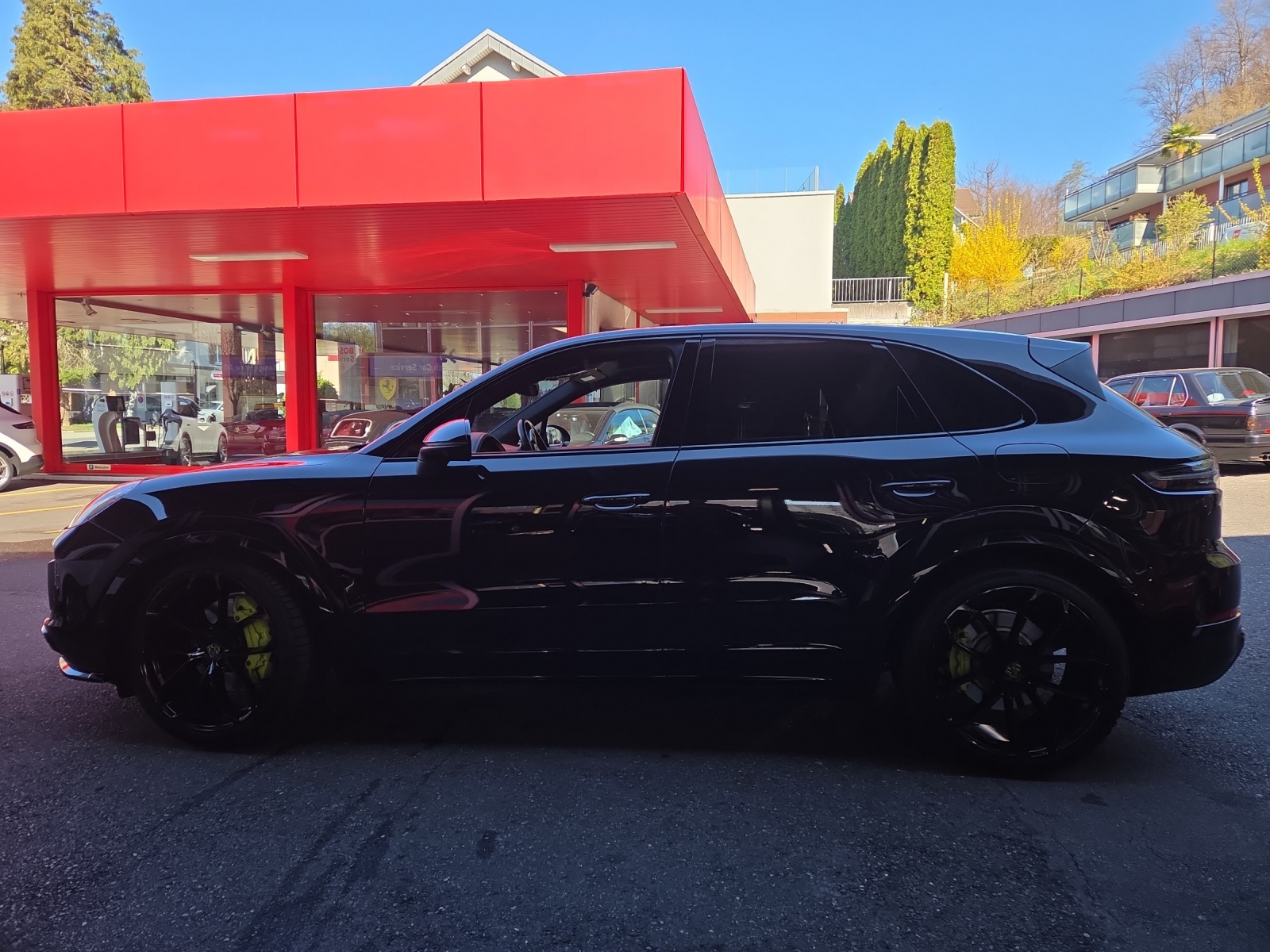 PORSCHE Cayenne E-Hybrid-image-9