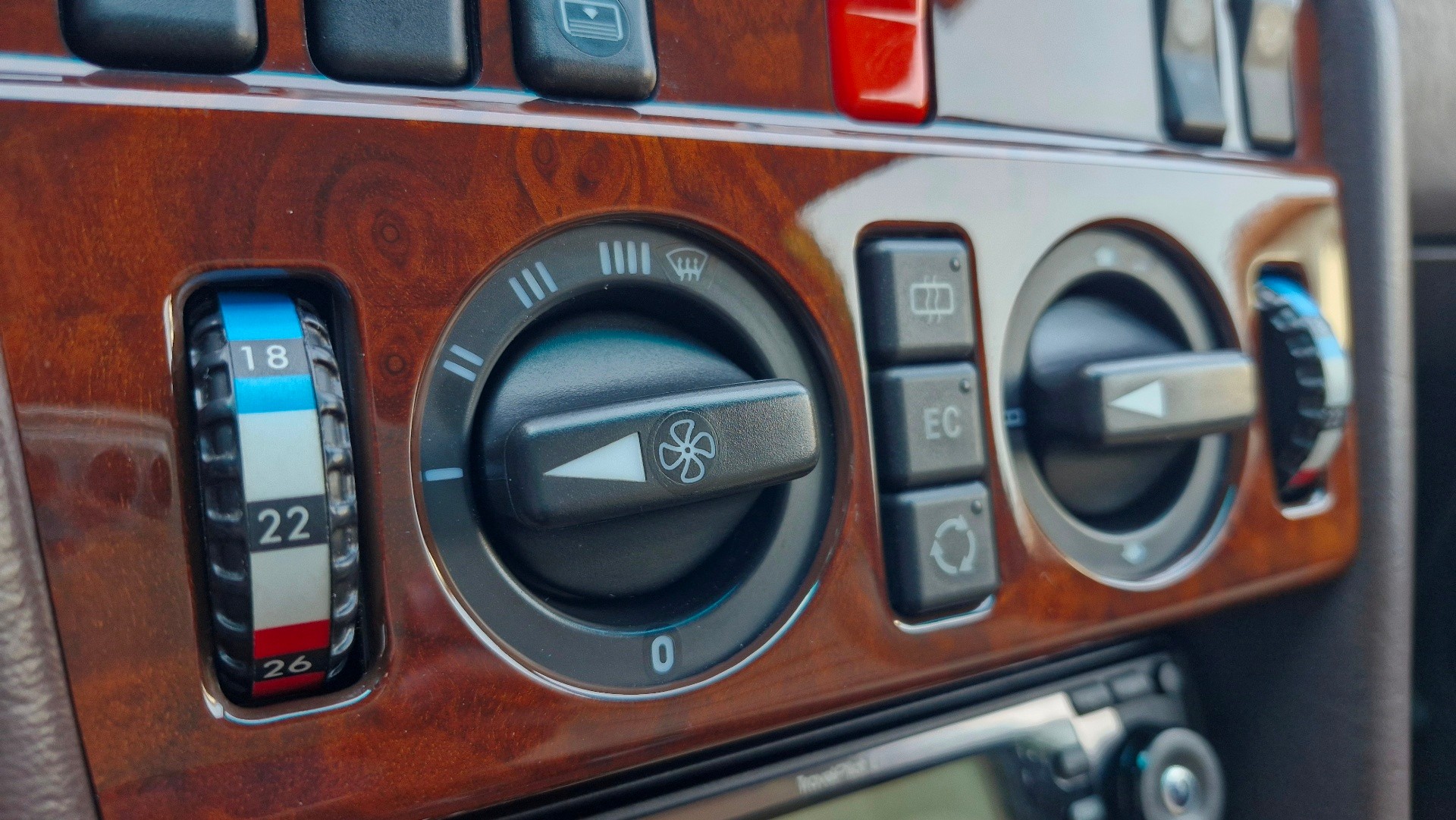 MERCEDES-BENZ 500 E Automatic-image-13