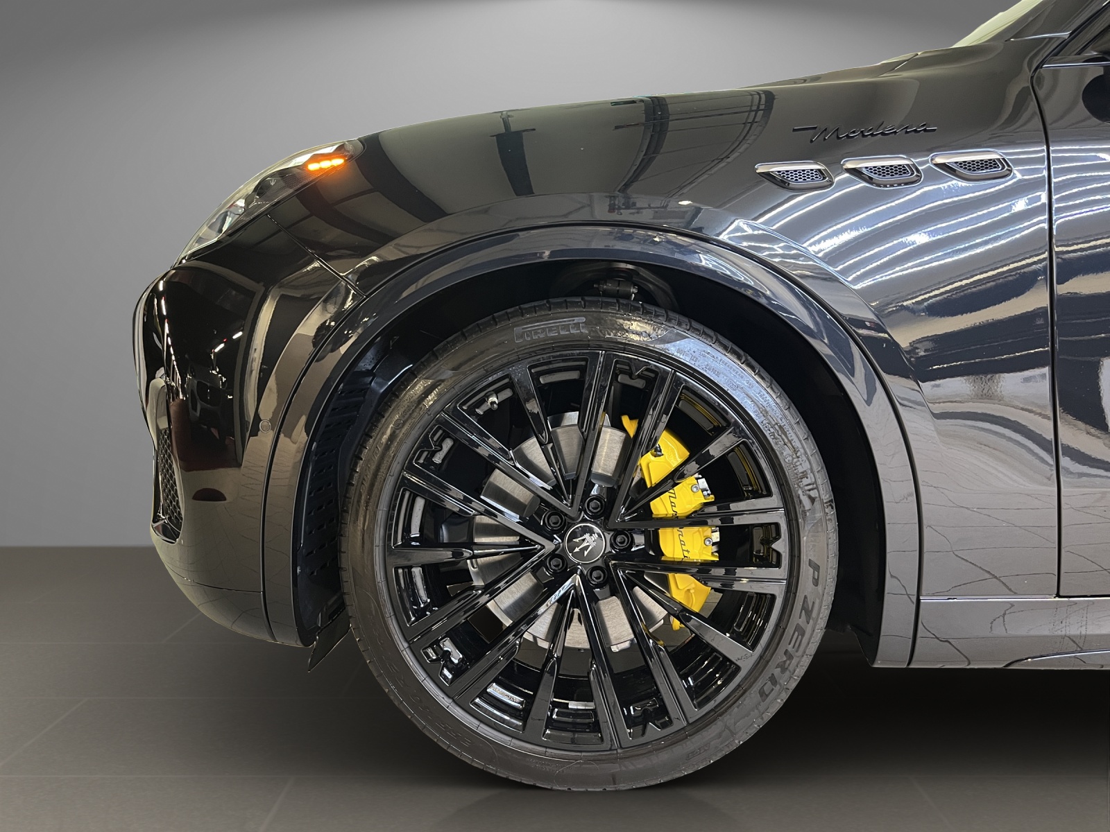 MASERATI Grecale 2.0 MHEV Modena Hybrid Automatica-image-9