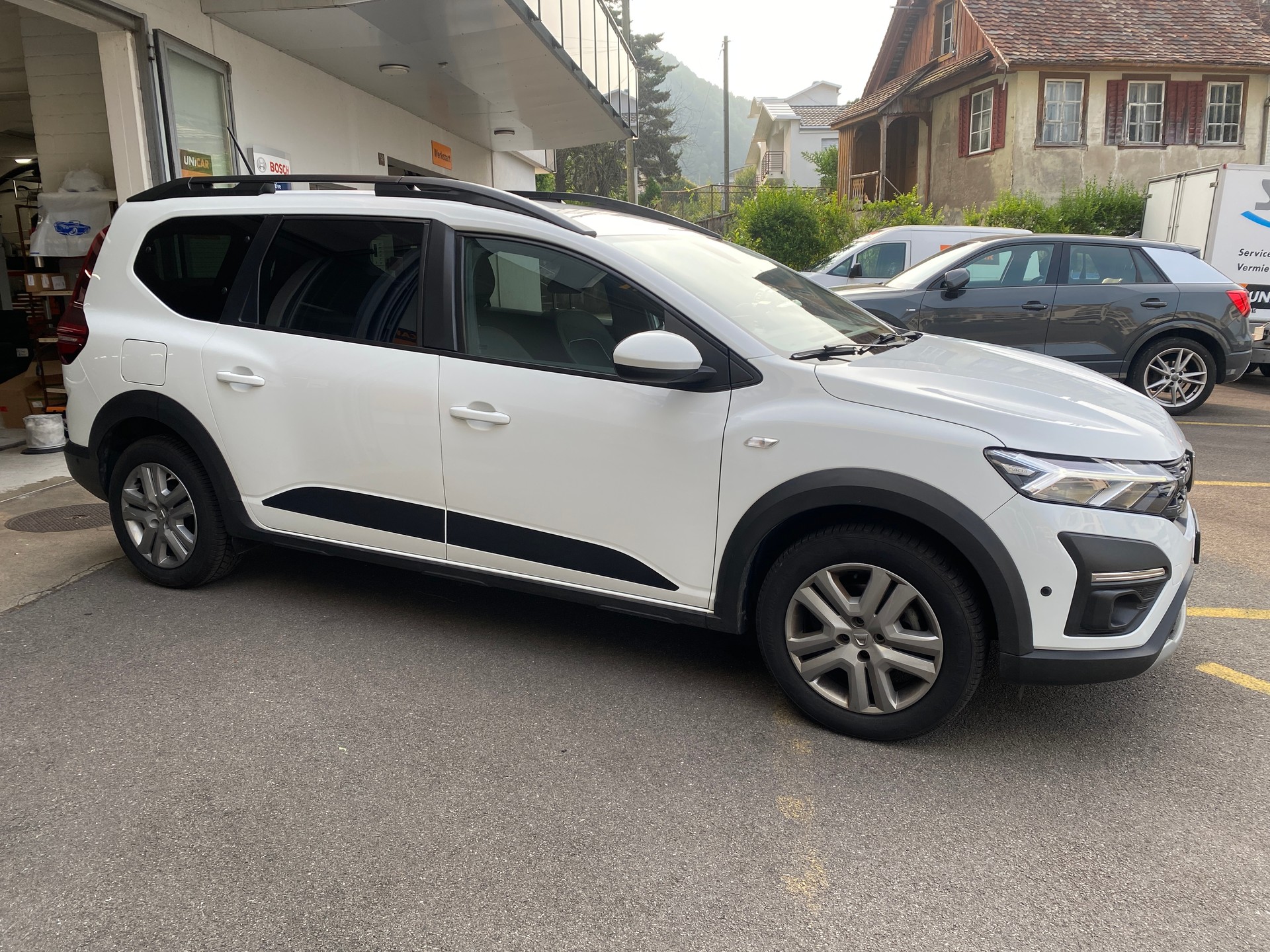DACIA Jogger TCe 110 Comfort-image-5