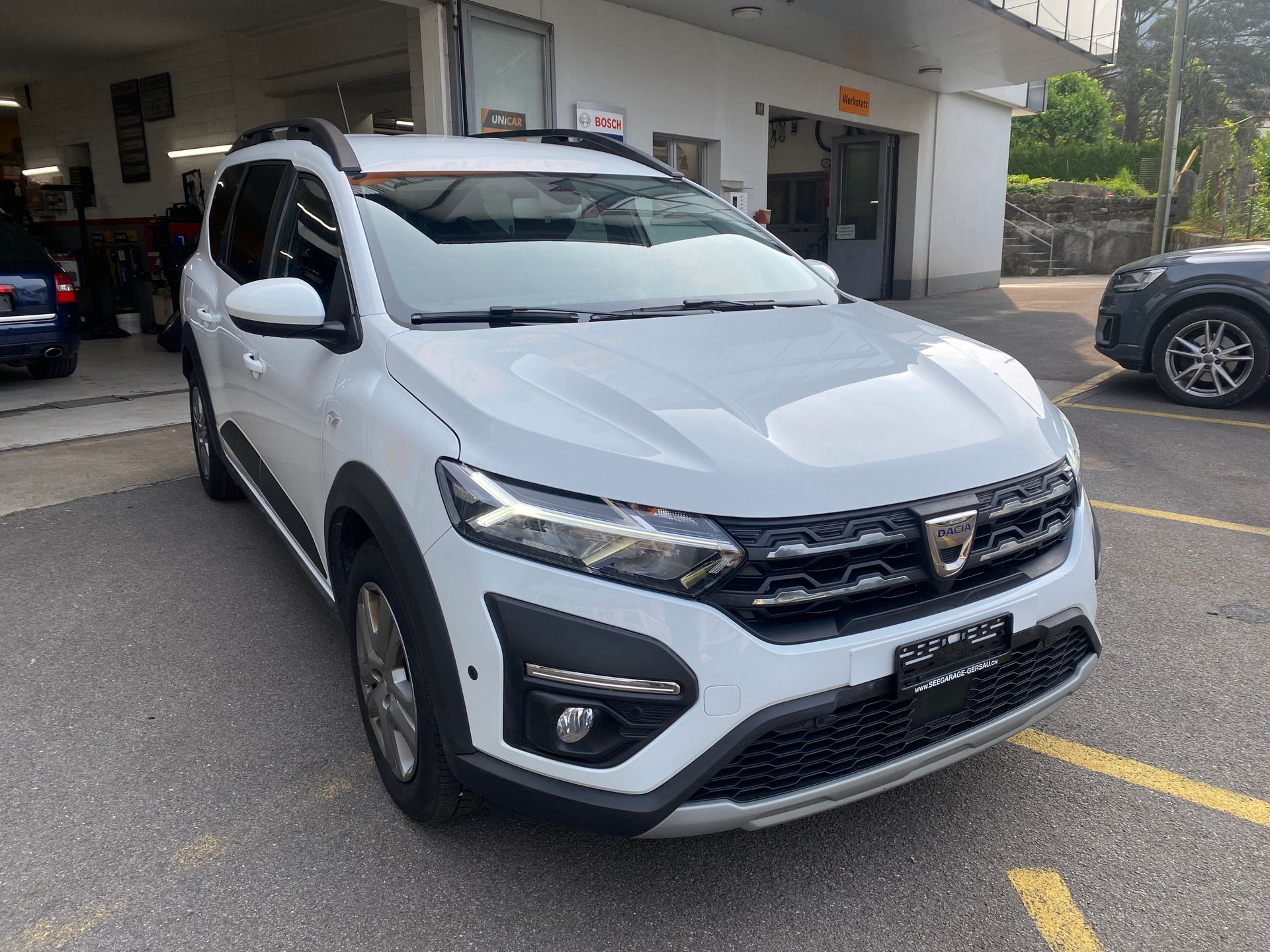 DACIA Jogger TCe 110 Comfort-image-6