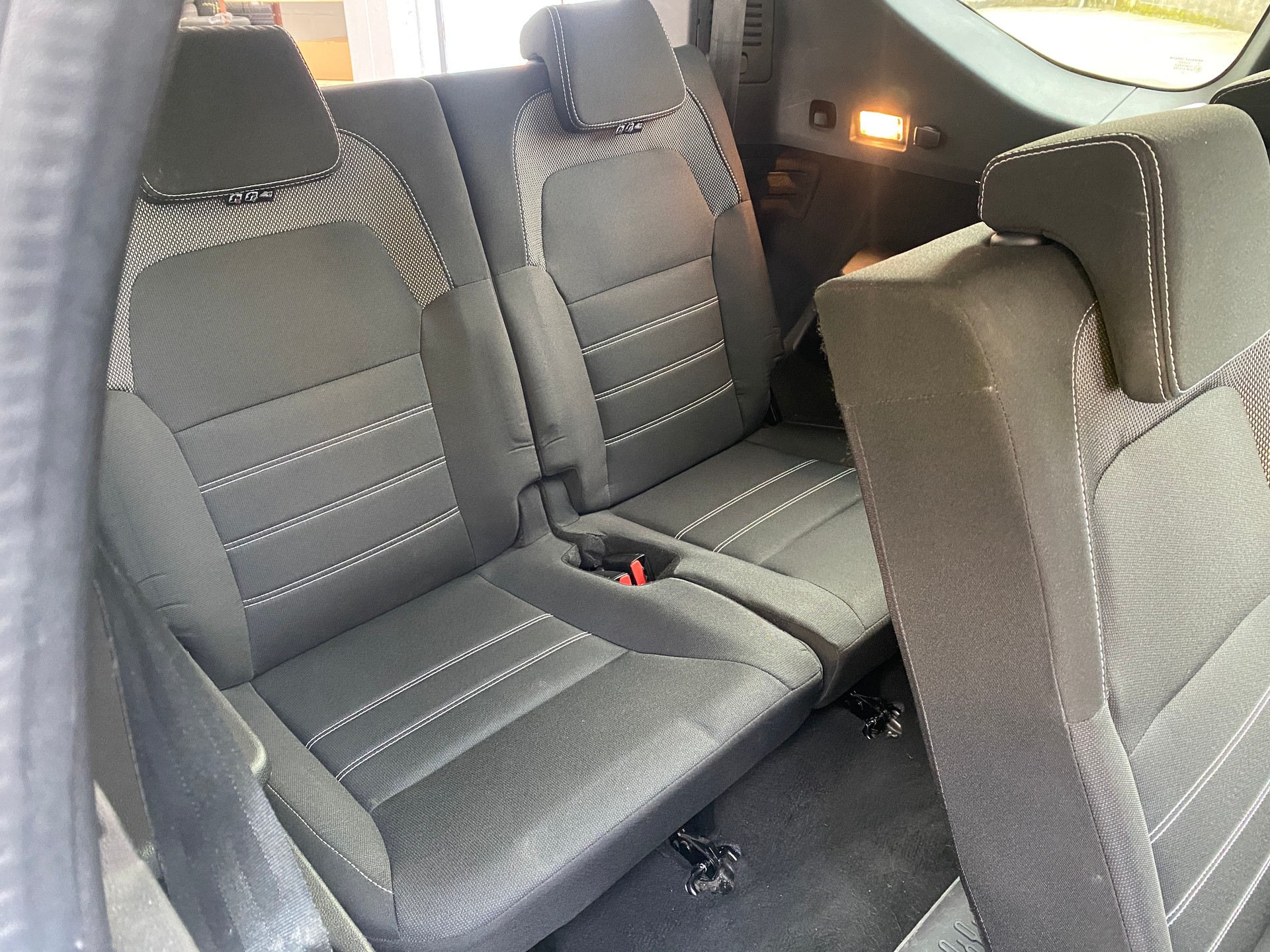 DACIA Jogger TCe 110 Comfort-image-11