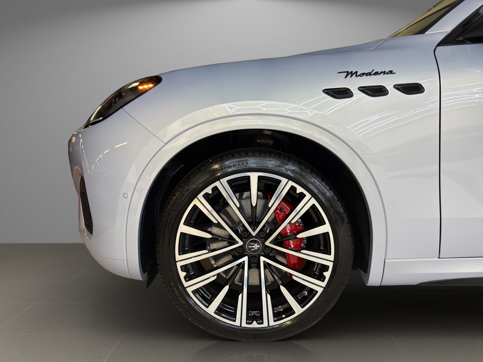 MASERATI Grecale 2.0 MHEV Modena Hybrid Automatica-image-11