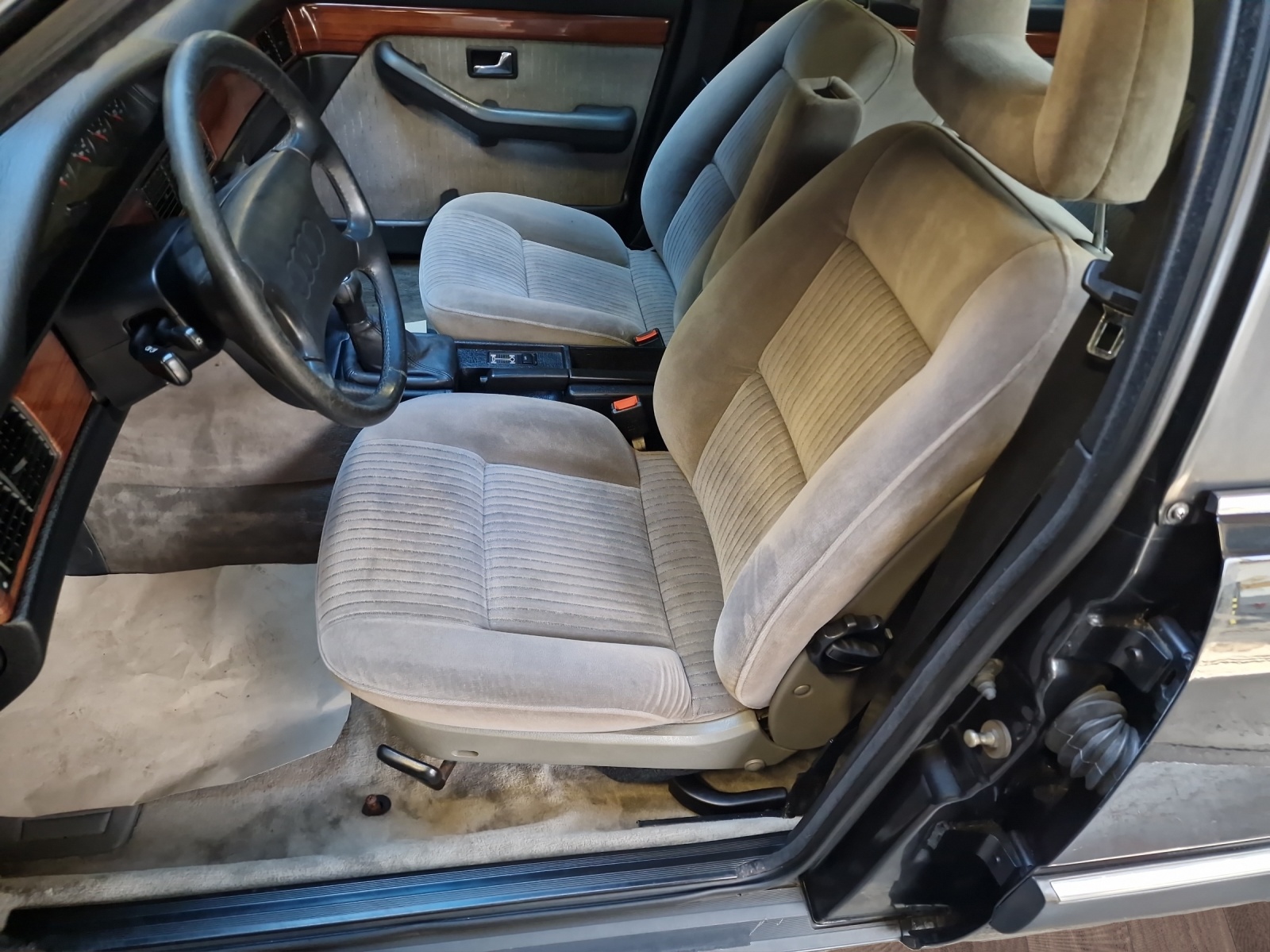 AUDI 200 2.2 20V Turbo quattro-image-9