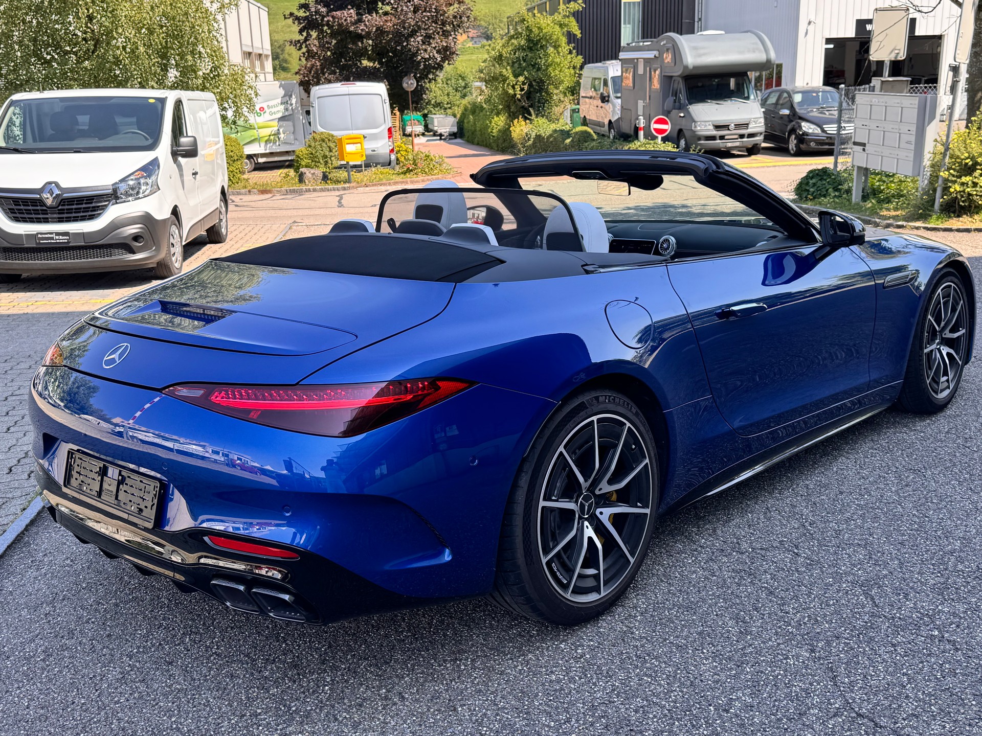 MERCEDES-BENZ AMG SL 63 4M Speedshift MCT-showroom-element-2