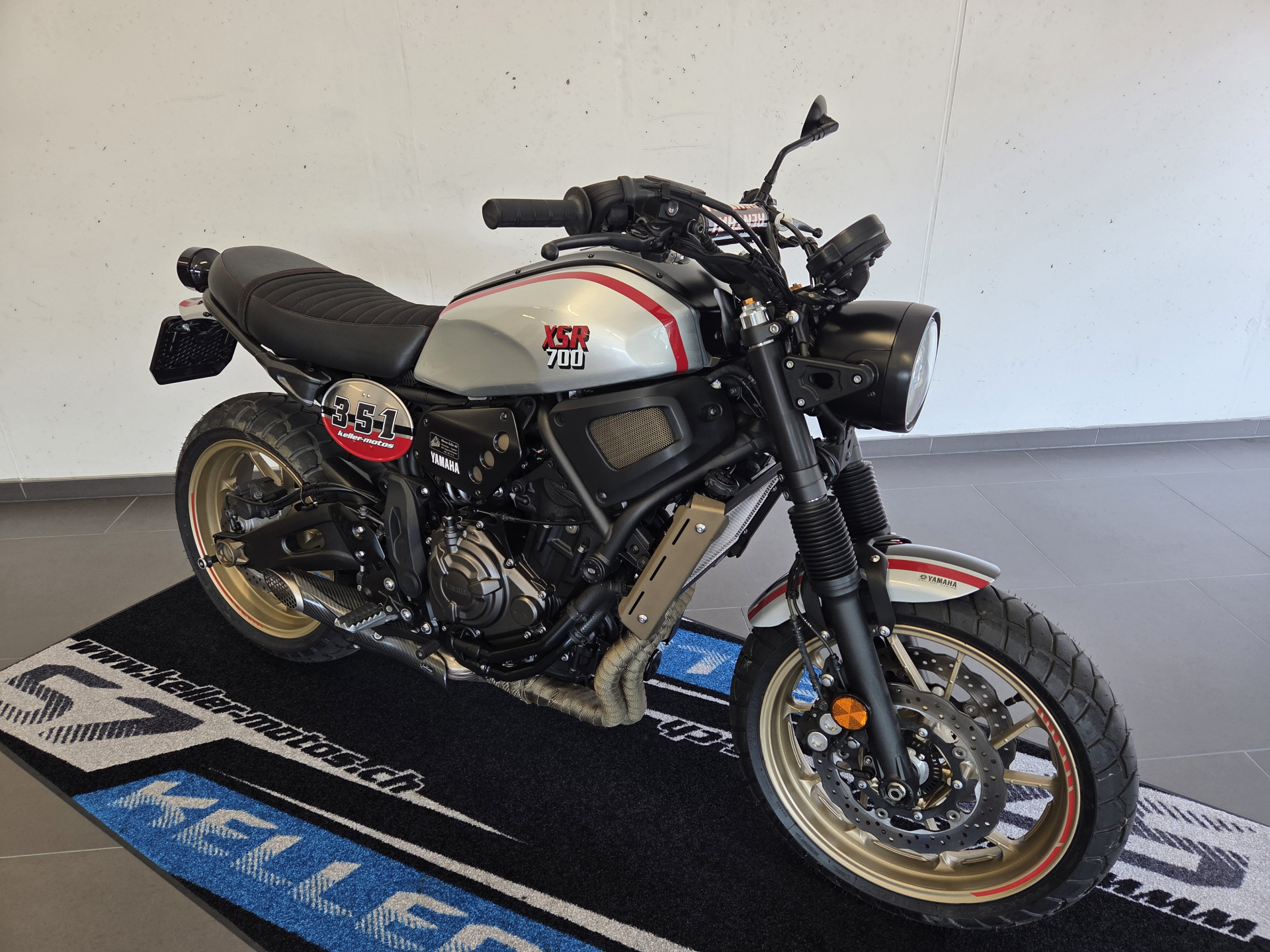 YAMAHA XSR 700 XTribute-image-2