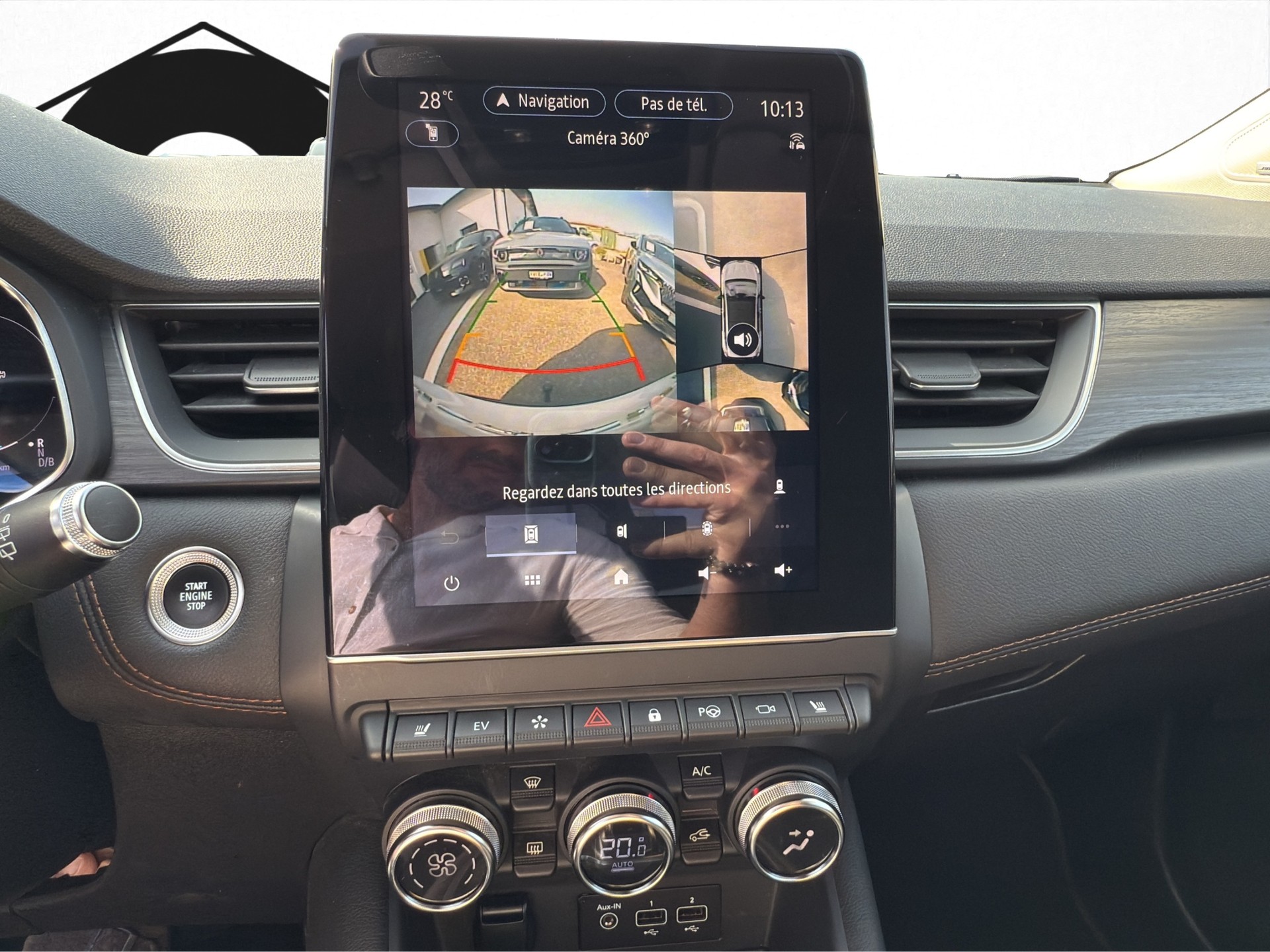 RENAULT Captur 1.6 E-Tech Initiale Paris DHT-image-16