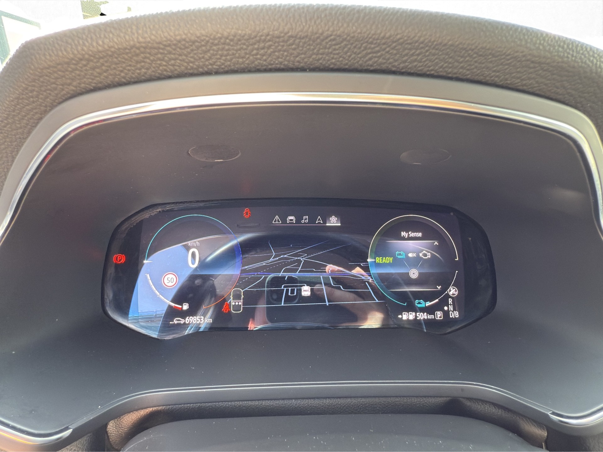 RENAULT Captur 1.6 E-Tech Initiale Paris DHT-image-19