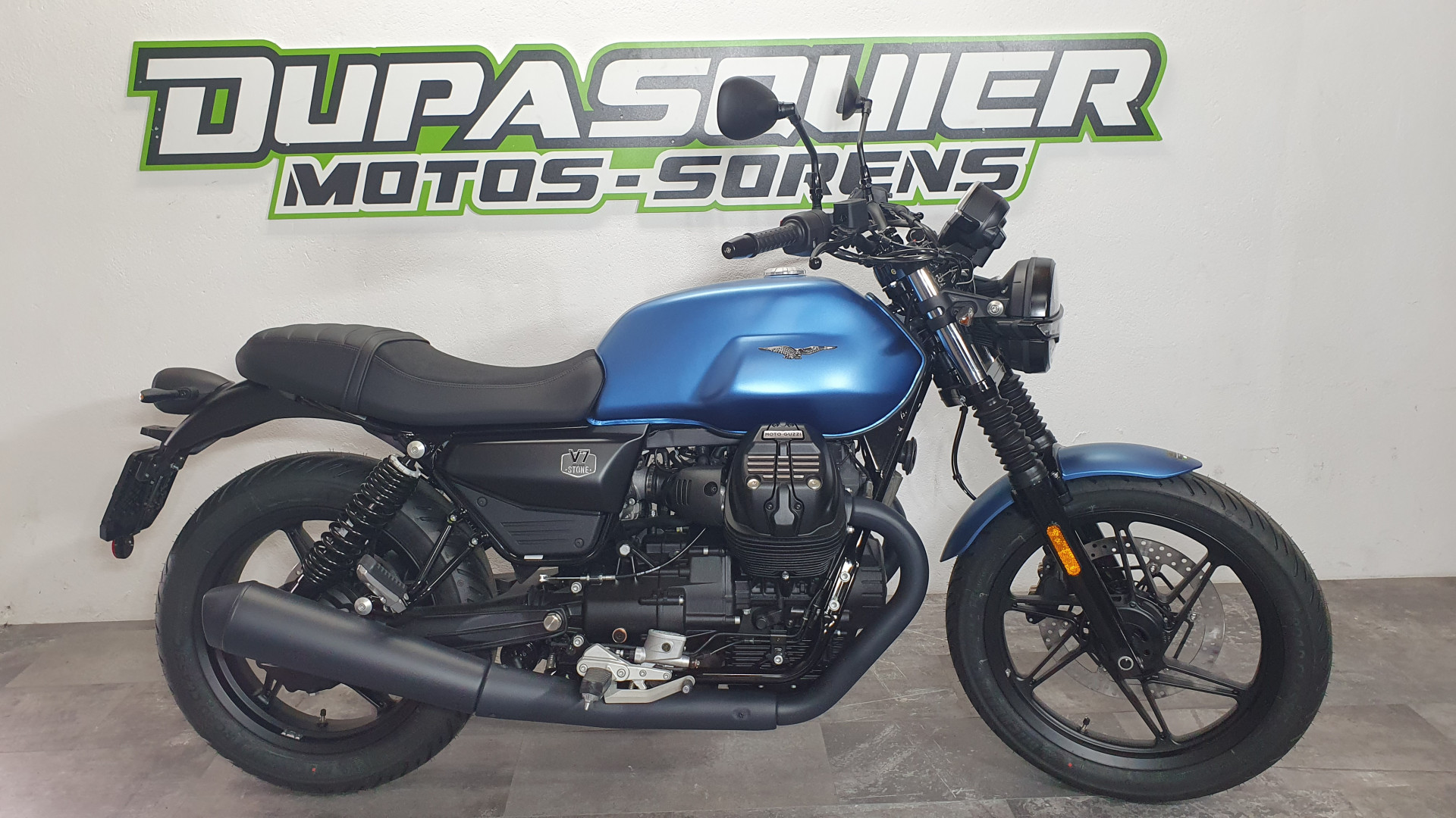 MOTO GUZZI V7 850 Stone-image-0