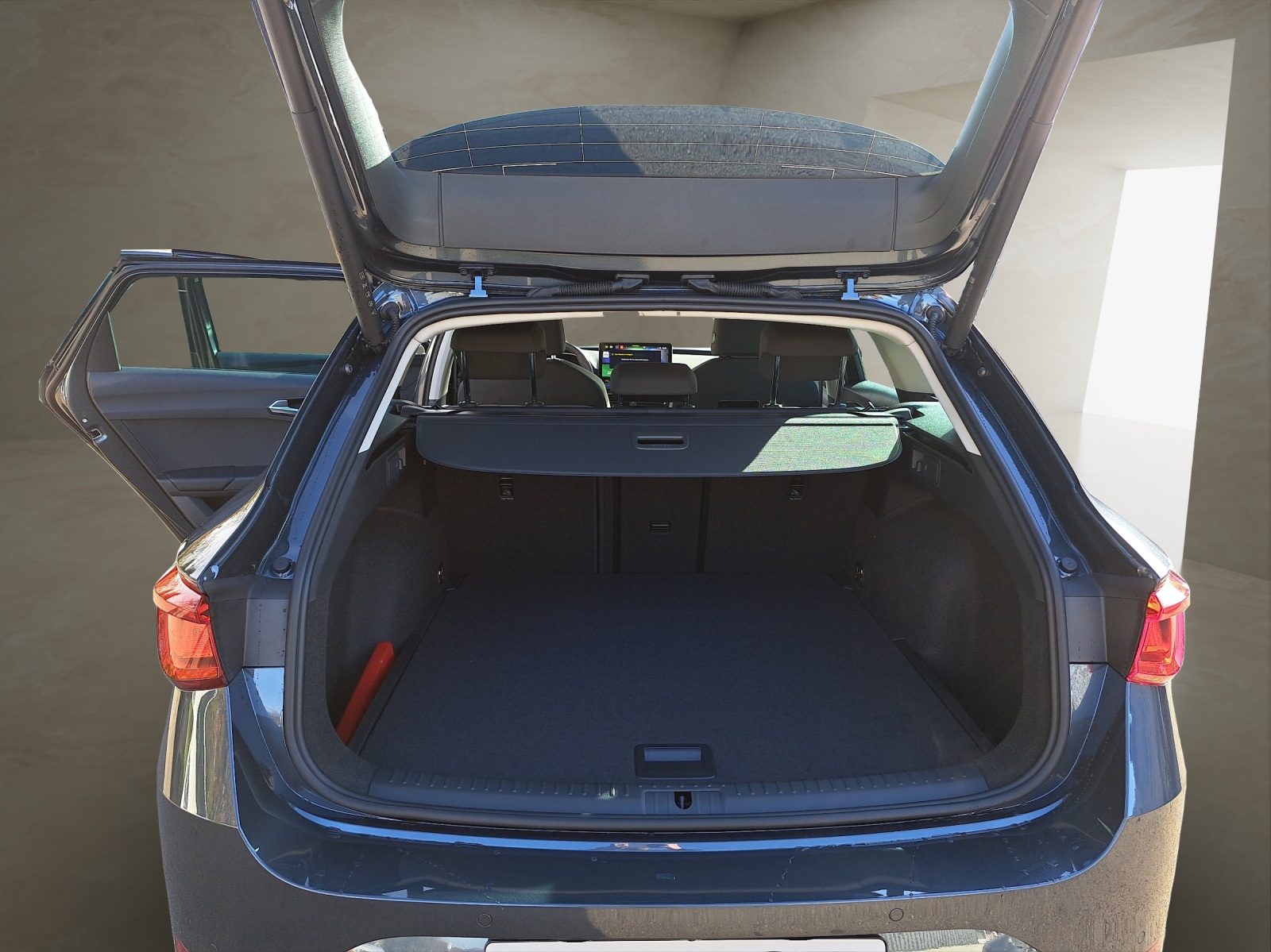SEAT Leon ST 1.5 eTSI mHEV DSG Business Edition-image-16