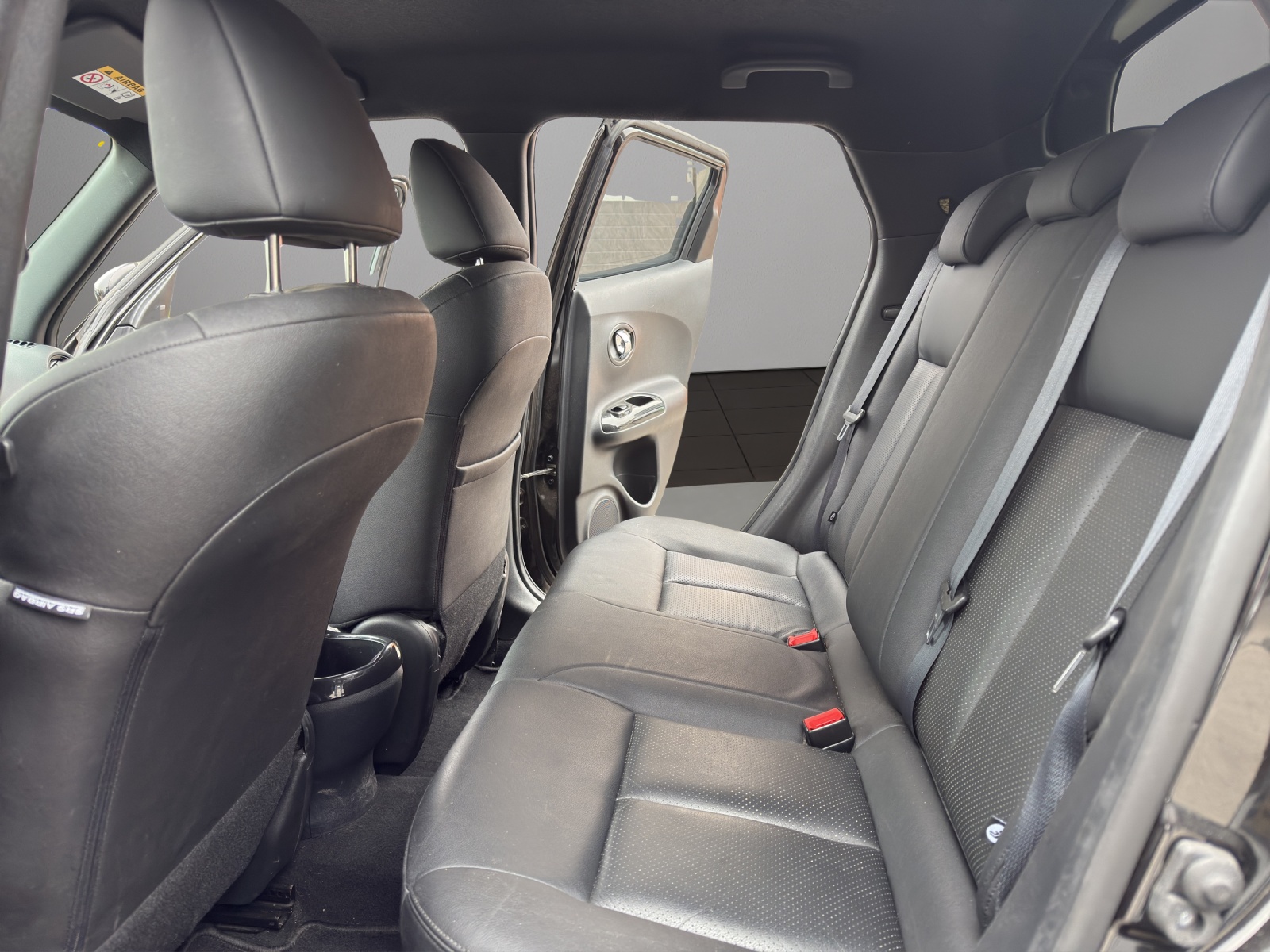NISSAN Juke 1.6 DIG-T tekna 4x4 Xtronic M-CVT-image-12