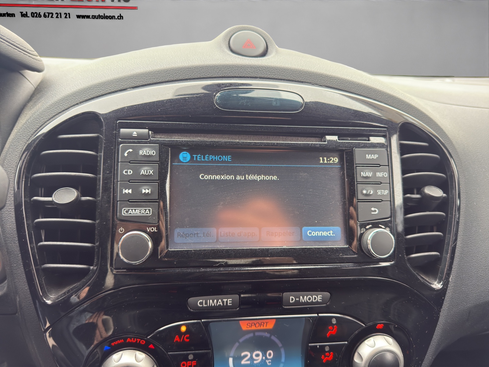 NISSAN Juke 1.6 DIG-T tekna 4x4 Xtronic M-CVT-image-17