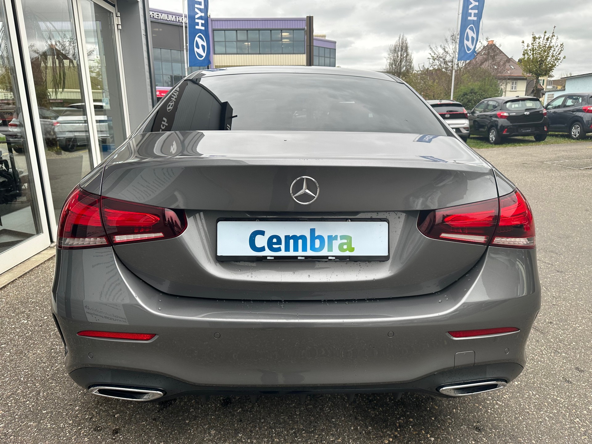 MERCEDES-BENZ A 220 d AMG Line 8G-DCT-image-5