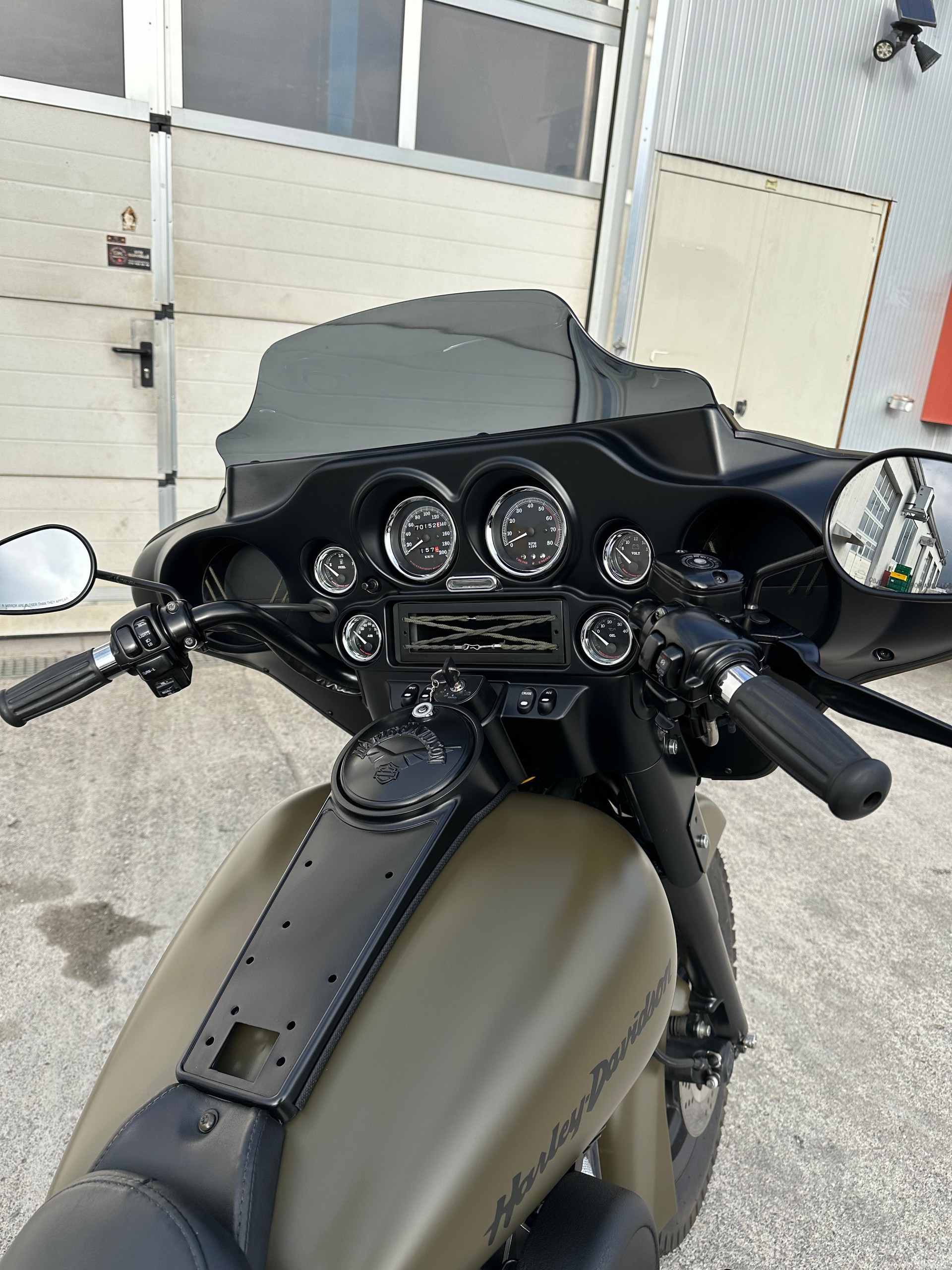 HARLEY-DAVIDSON FLHTCI Electra Glide Classic-image-10