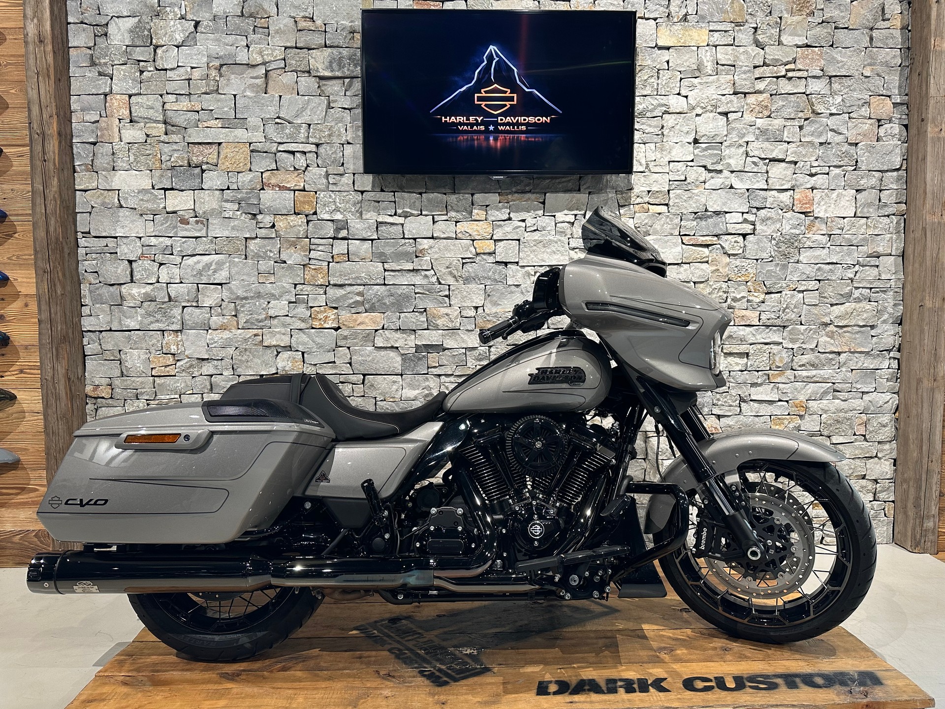 HARLEY-DAVIDSON FLHXSE Street Glide CVO 121-image-0