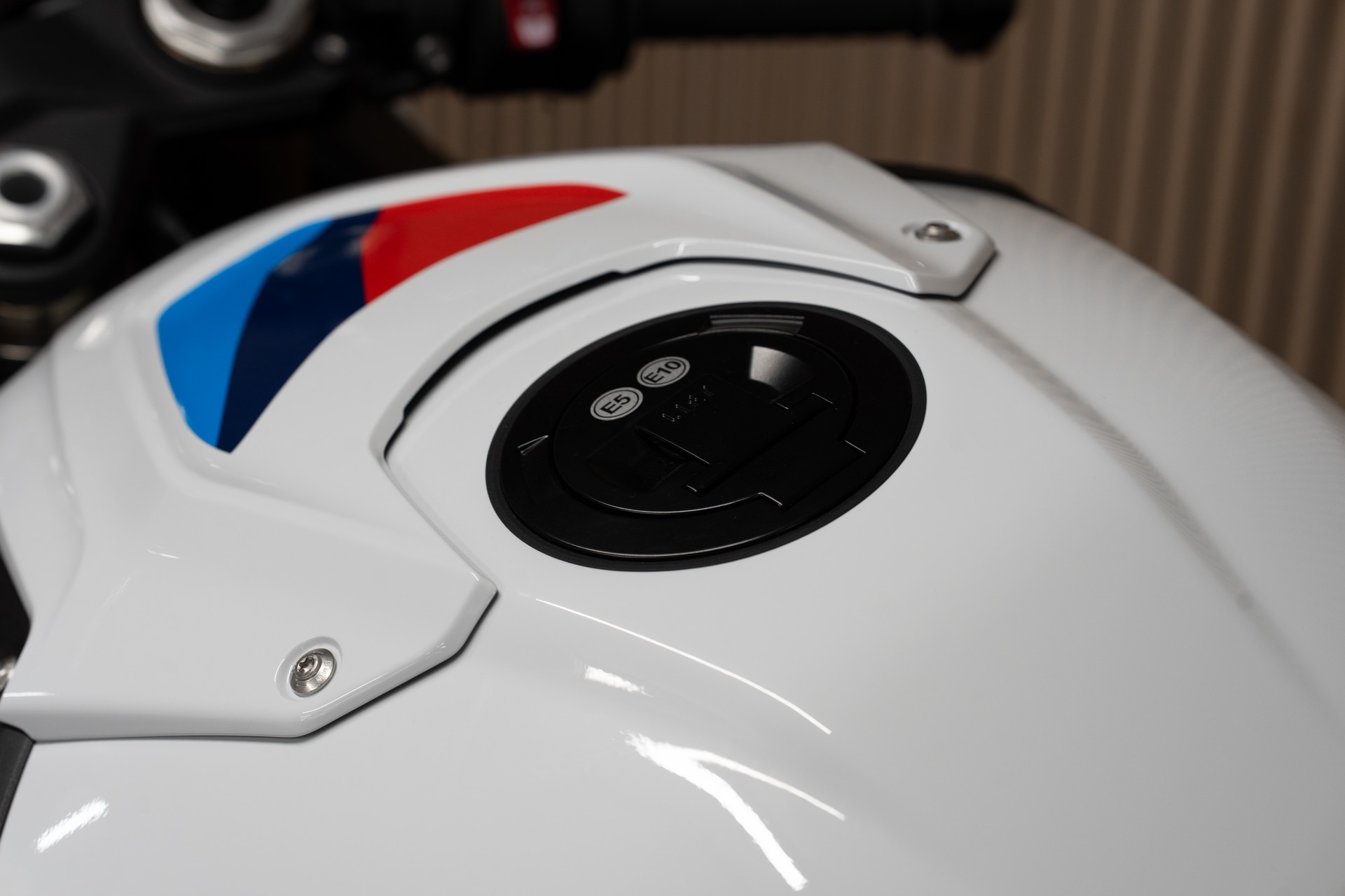 BMW S 1000 RR mit M Frästeilen und 0.9% Leasing 💸🚀-image-3