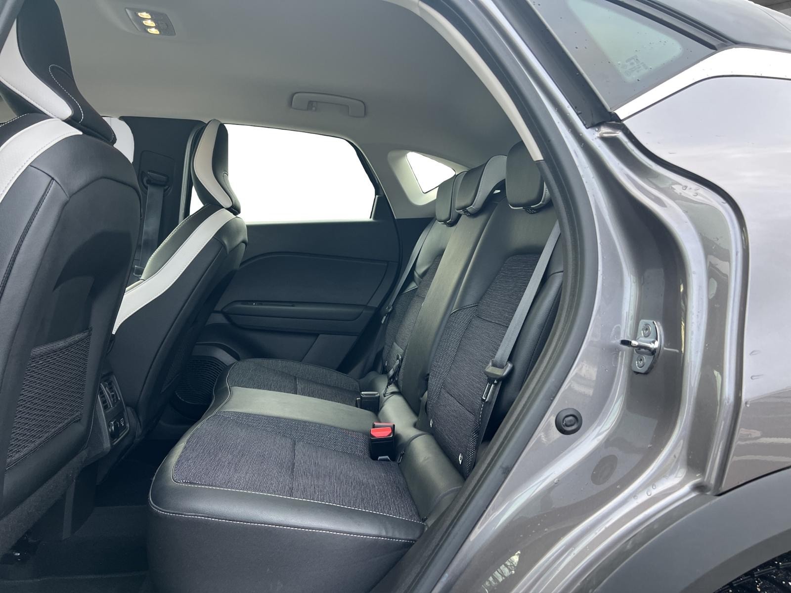 RENAULT Captur 1.6 E-Tech Edition1 DHT-image-10