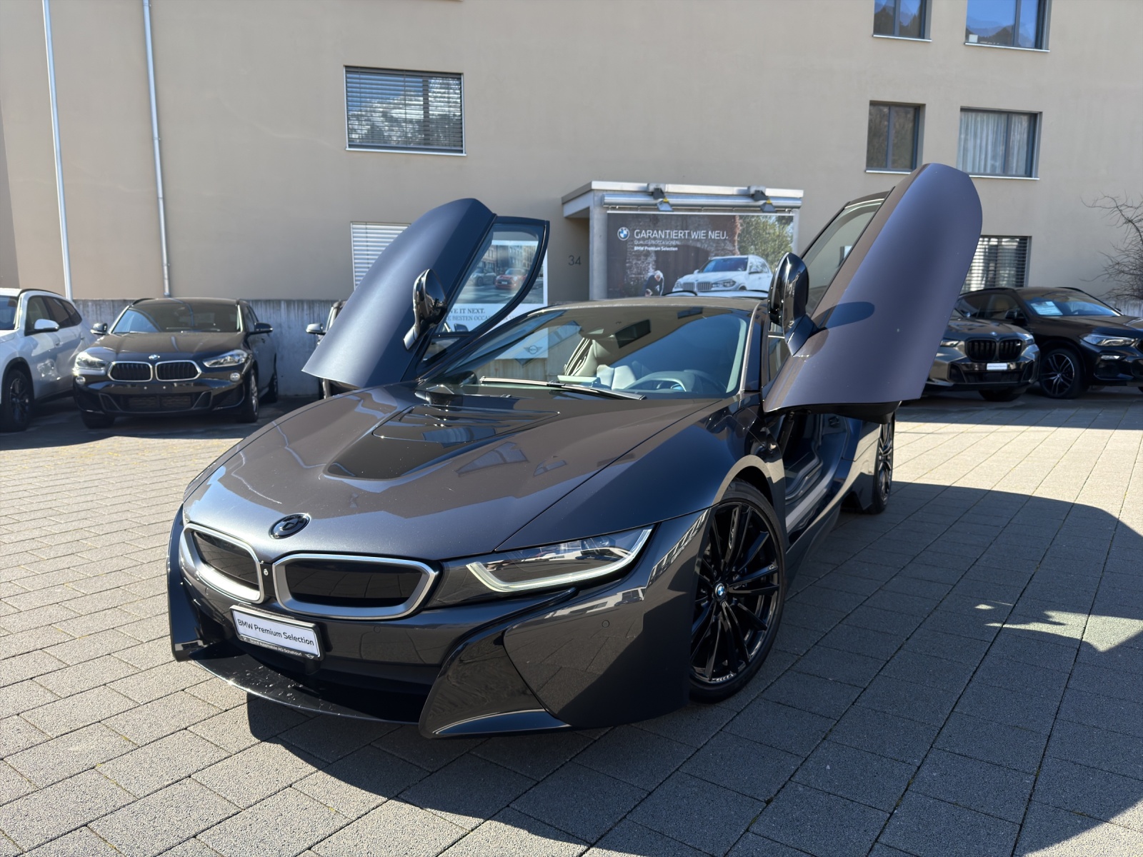BMW i8 Coupé-image-21