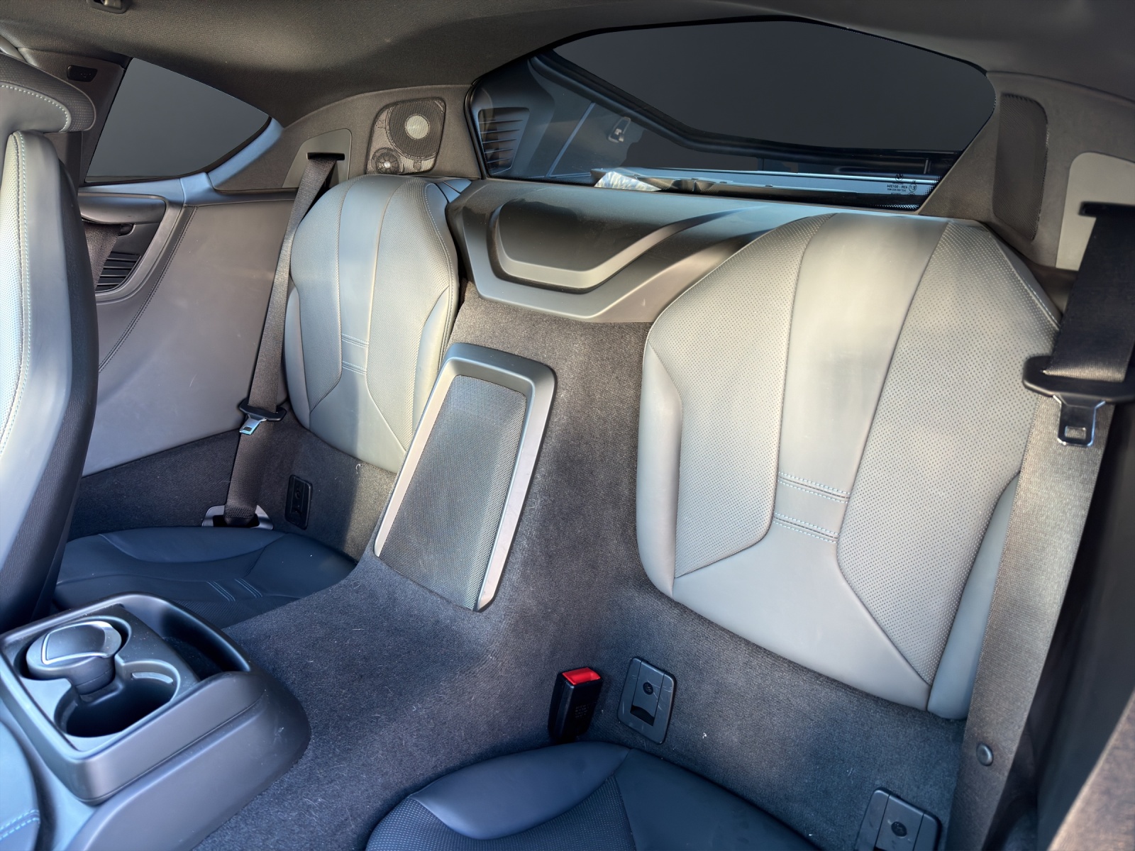 BMW i8 Coupé-image-12