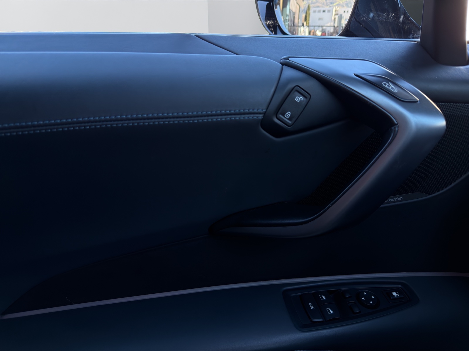 BMW i8 Coupé-image-20