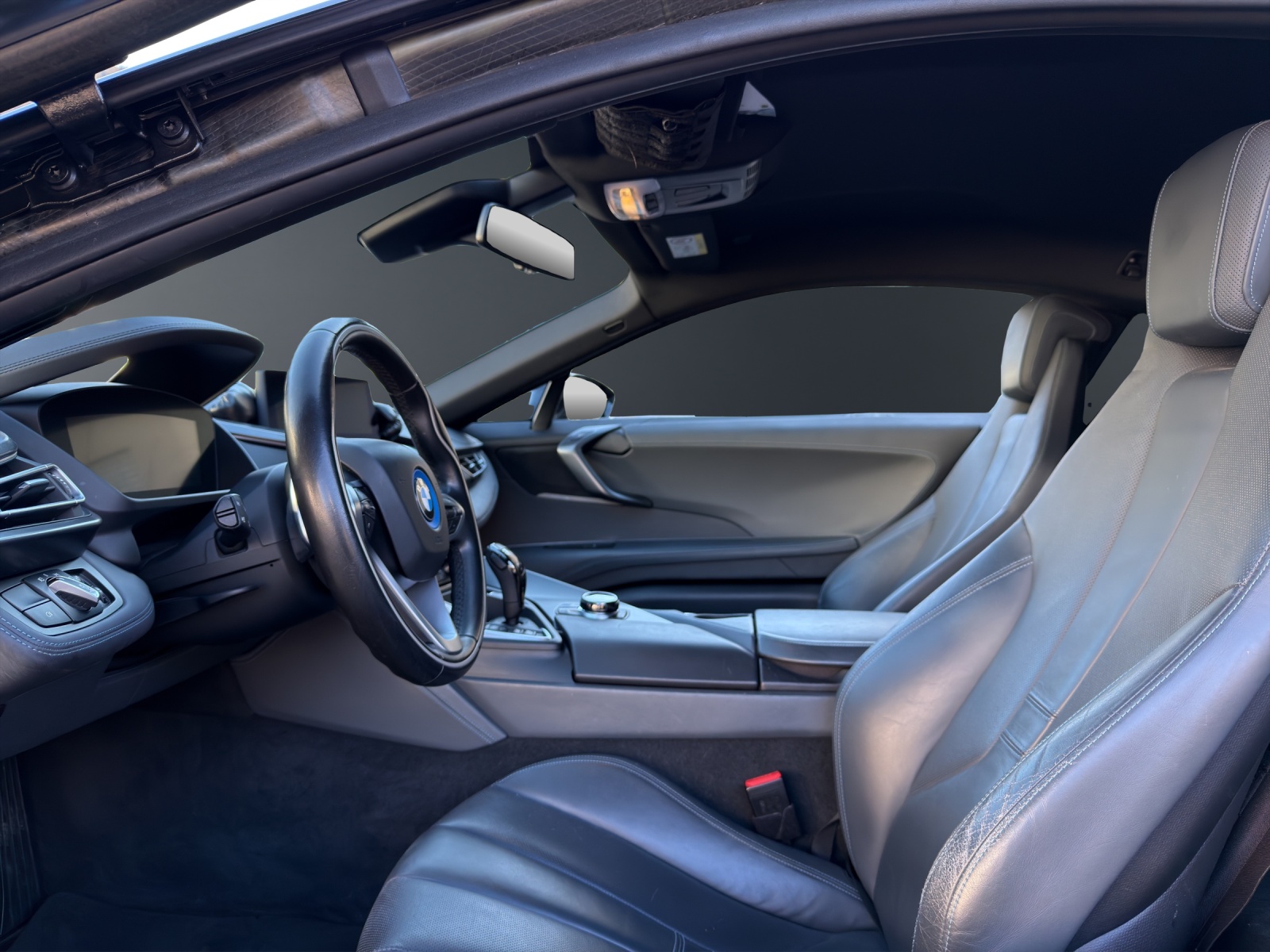 BMW i8 Coupé-image-11