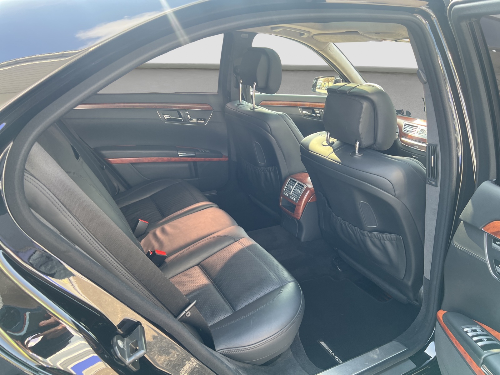MERCEDES-BENZ S 65 AMG L Automatic-image-12