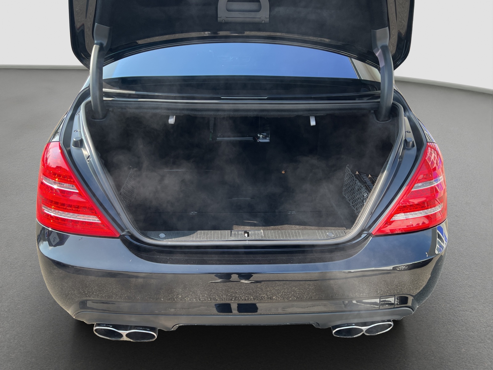 MERCEDES-BENZ S 65 AMG L Automatic-image-14