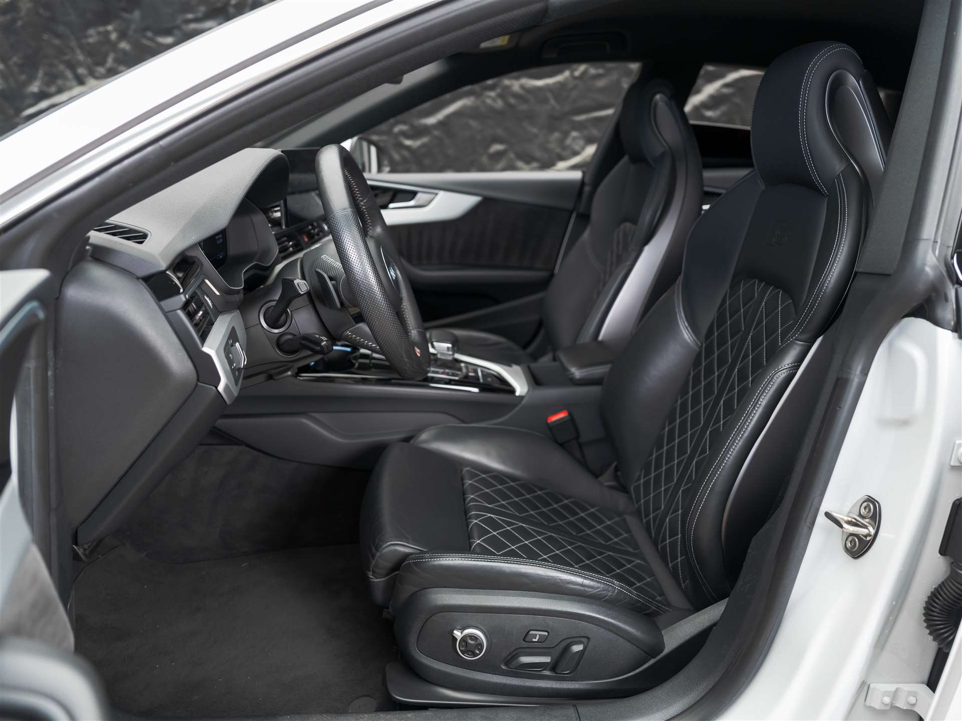 AUDI S5 Sportback 3.0 TDI quattro tiptronic *20" Felgen*Matrix-LED*Massage*AHK-image-10