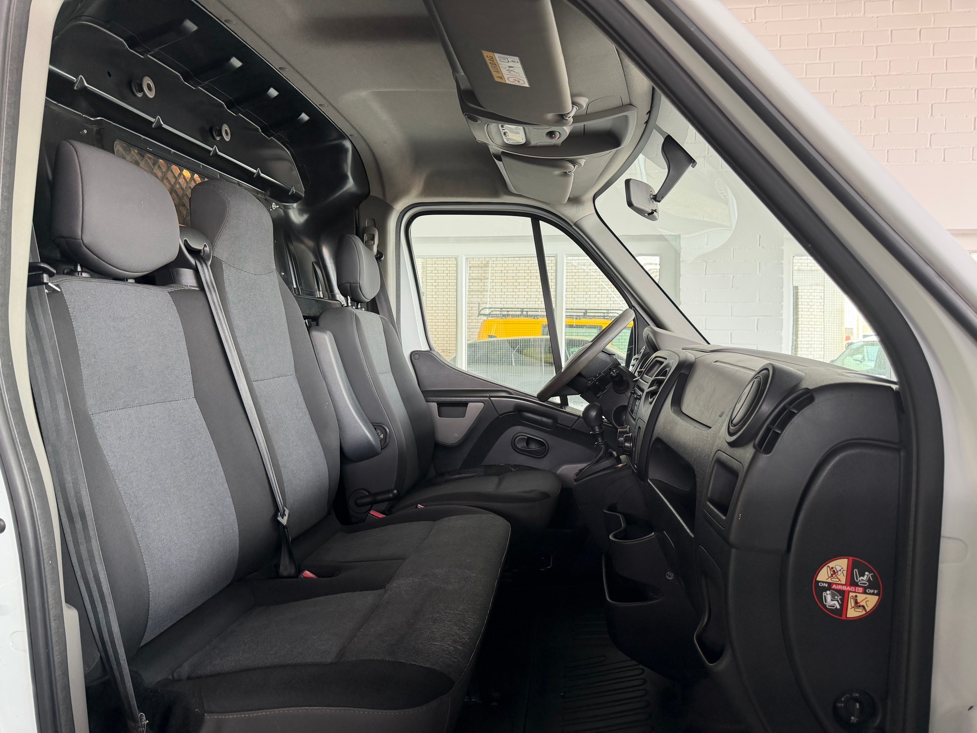 NISSAN NV400 F33.13 L1H1 FWD Pro-image-8