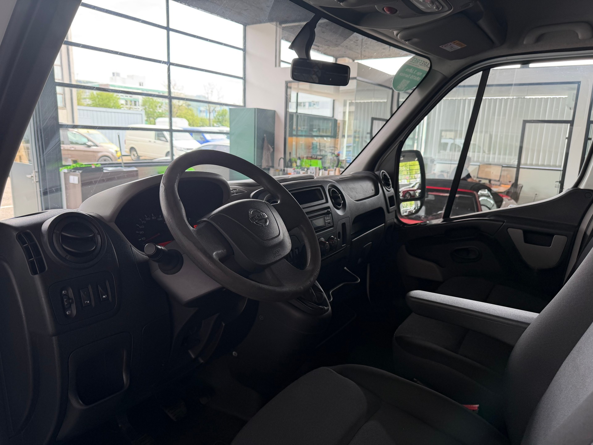 NISSAN NV400 F33.13 L1H1 FWD Pro-image-15