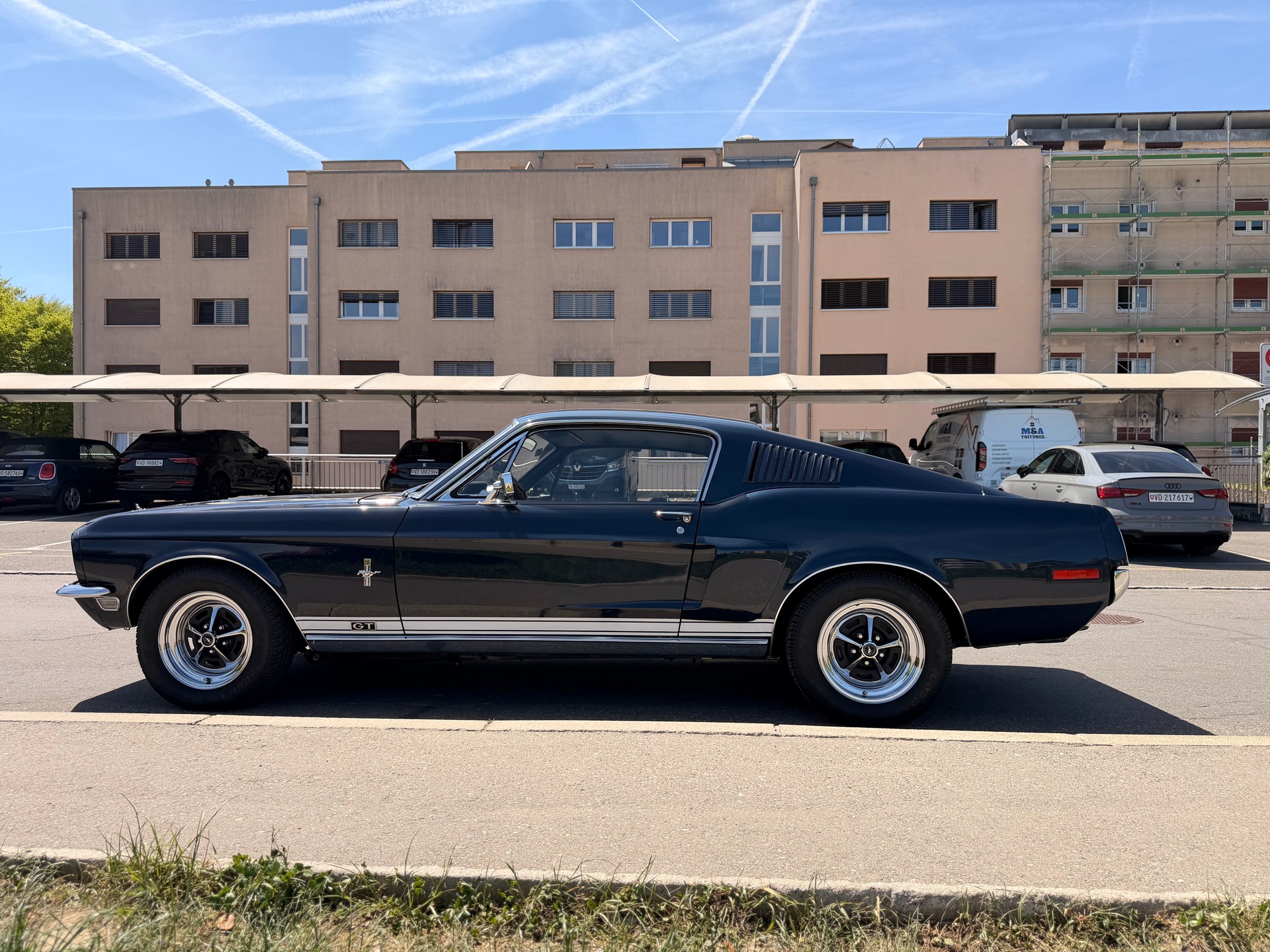 FORD GT-image-8
