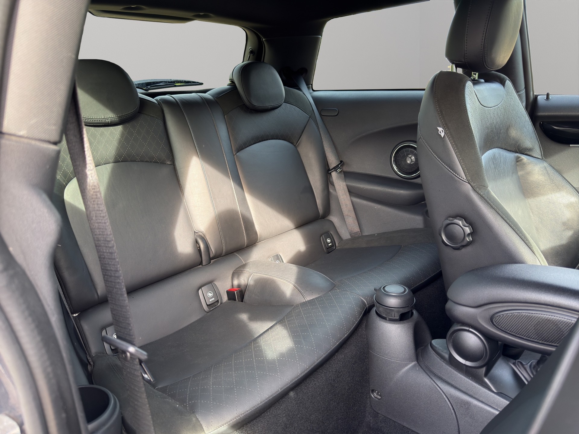 MINI Cooper S John Cooper Works-image-16