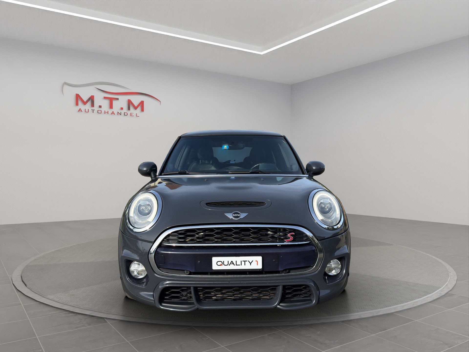 MINI Cooper S John Cooper Works-showroom-element-2