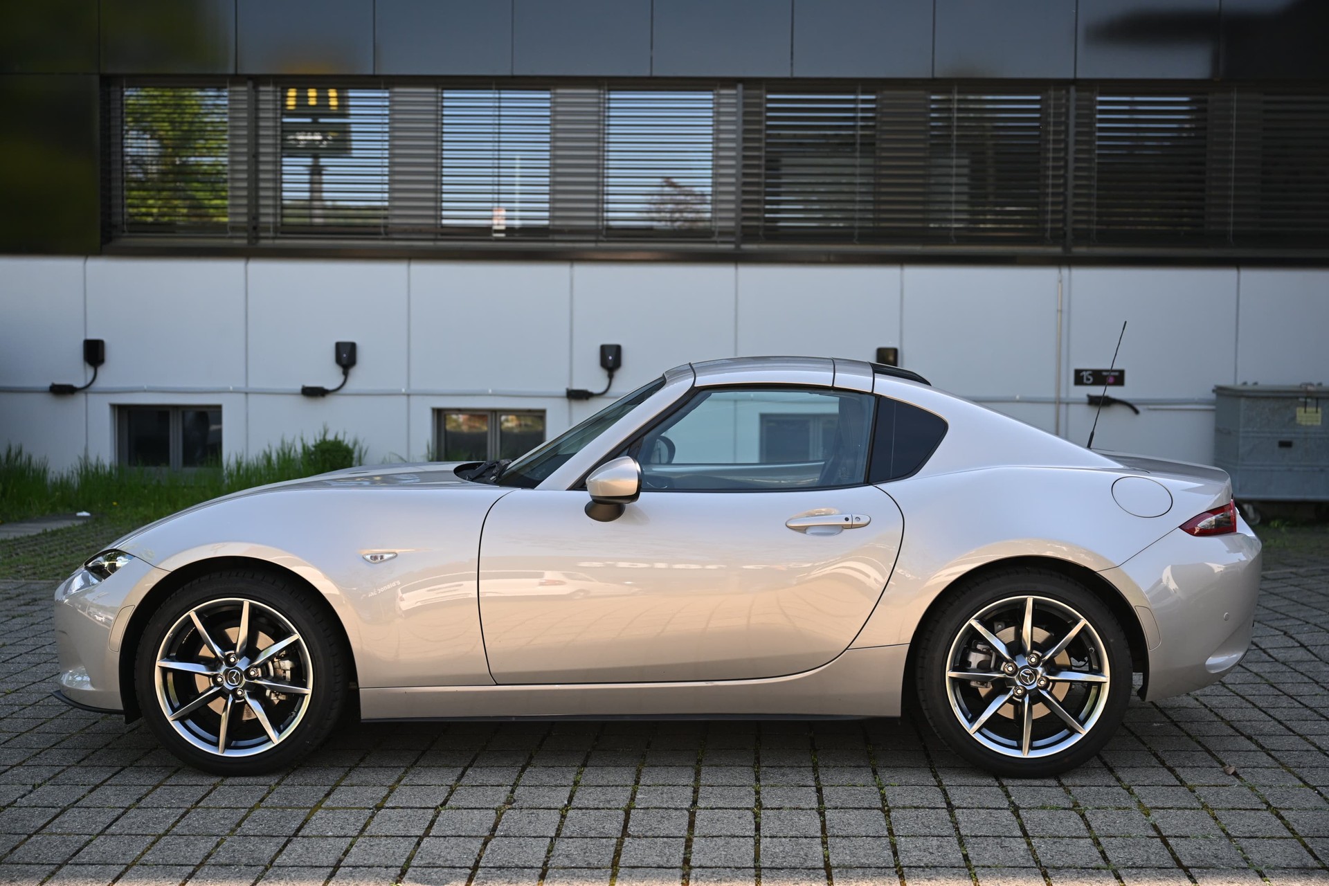 MAZDA RF 184-image-2