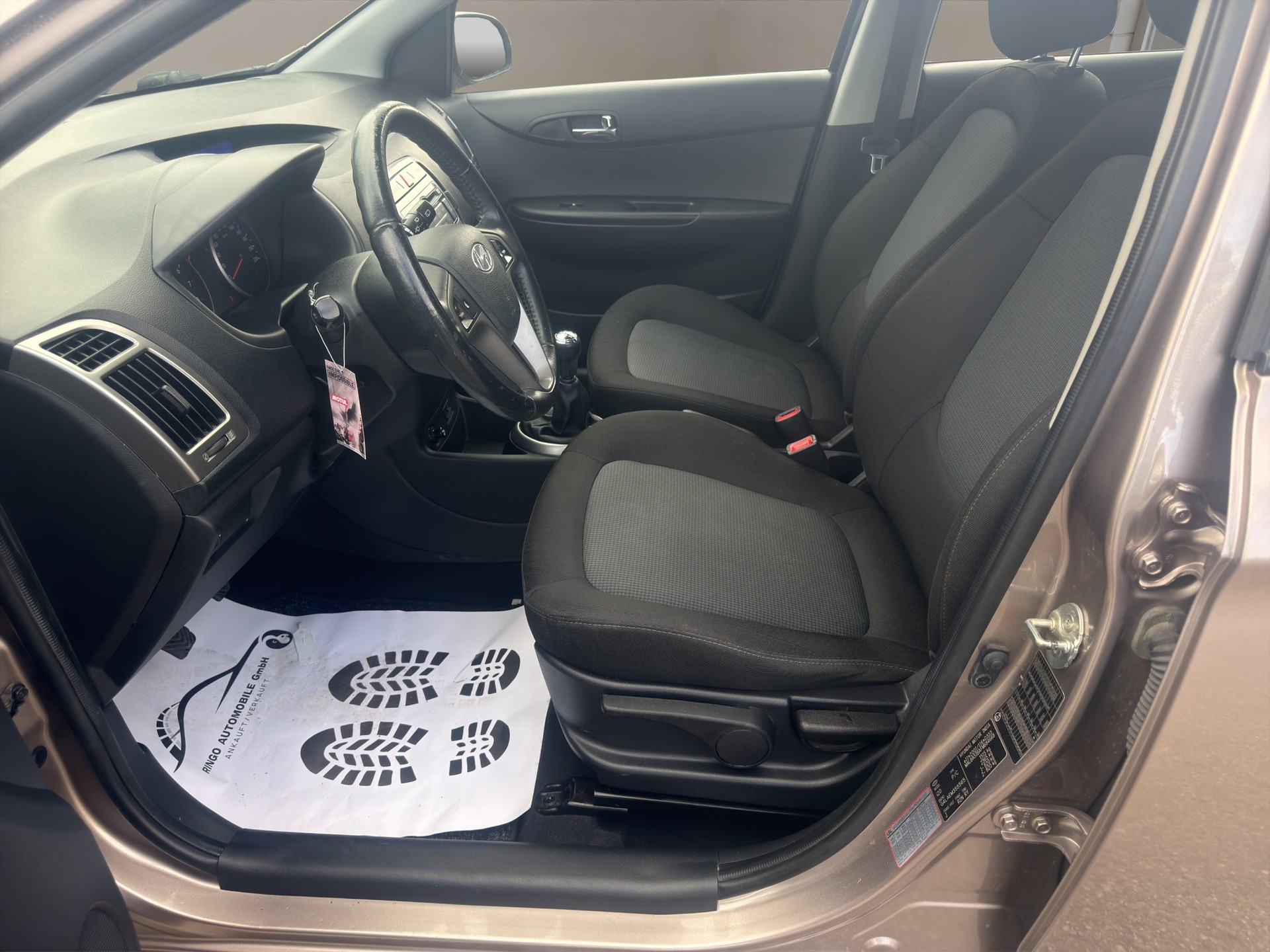 HYUNDAI i20 1.2 GO!-image-7
