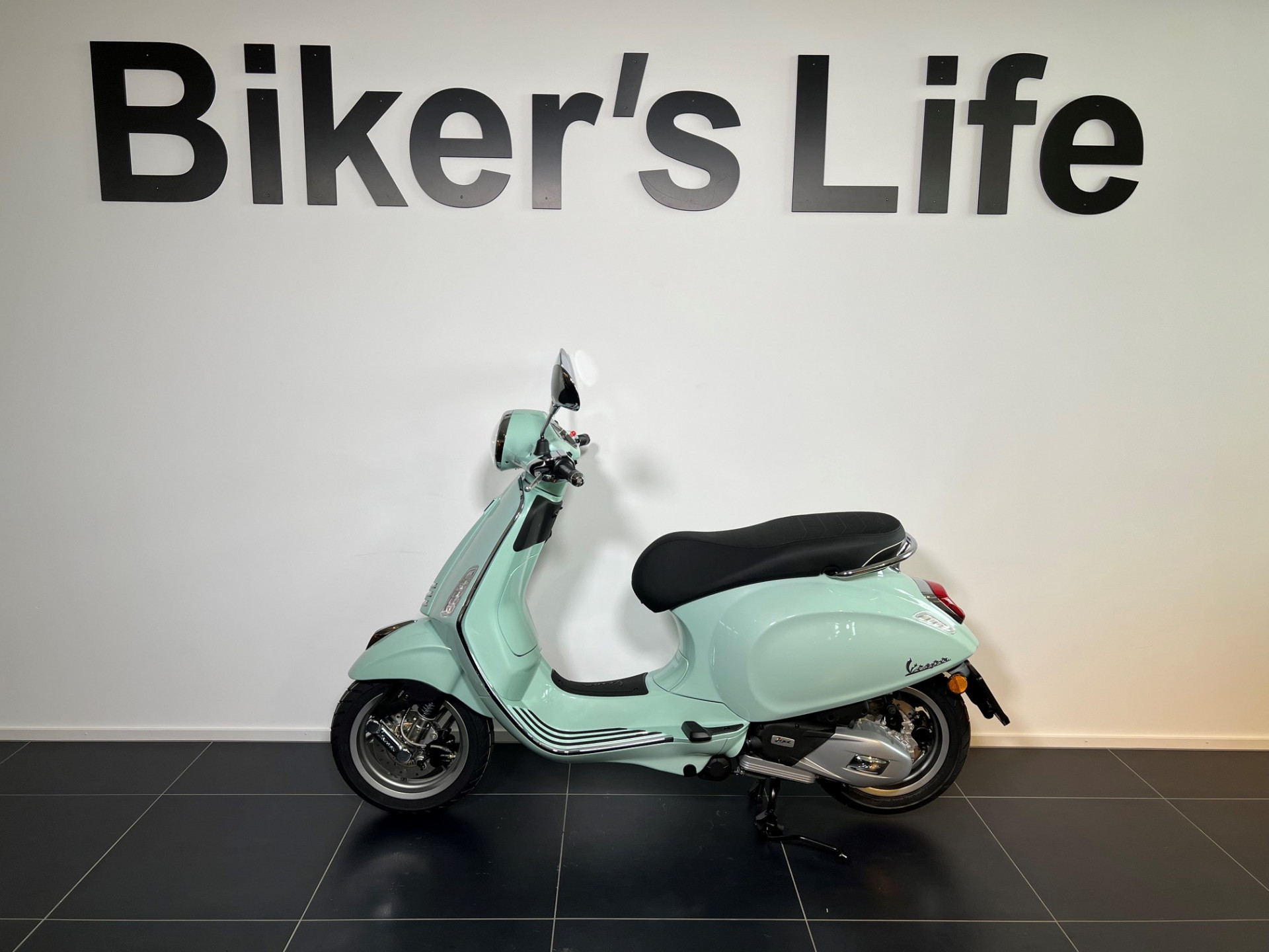 PIAGGIO Vespa Primavera 125 S-showroom-element-1