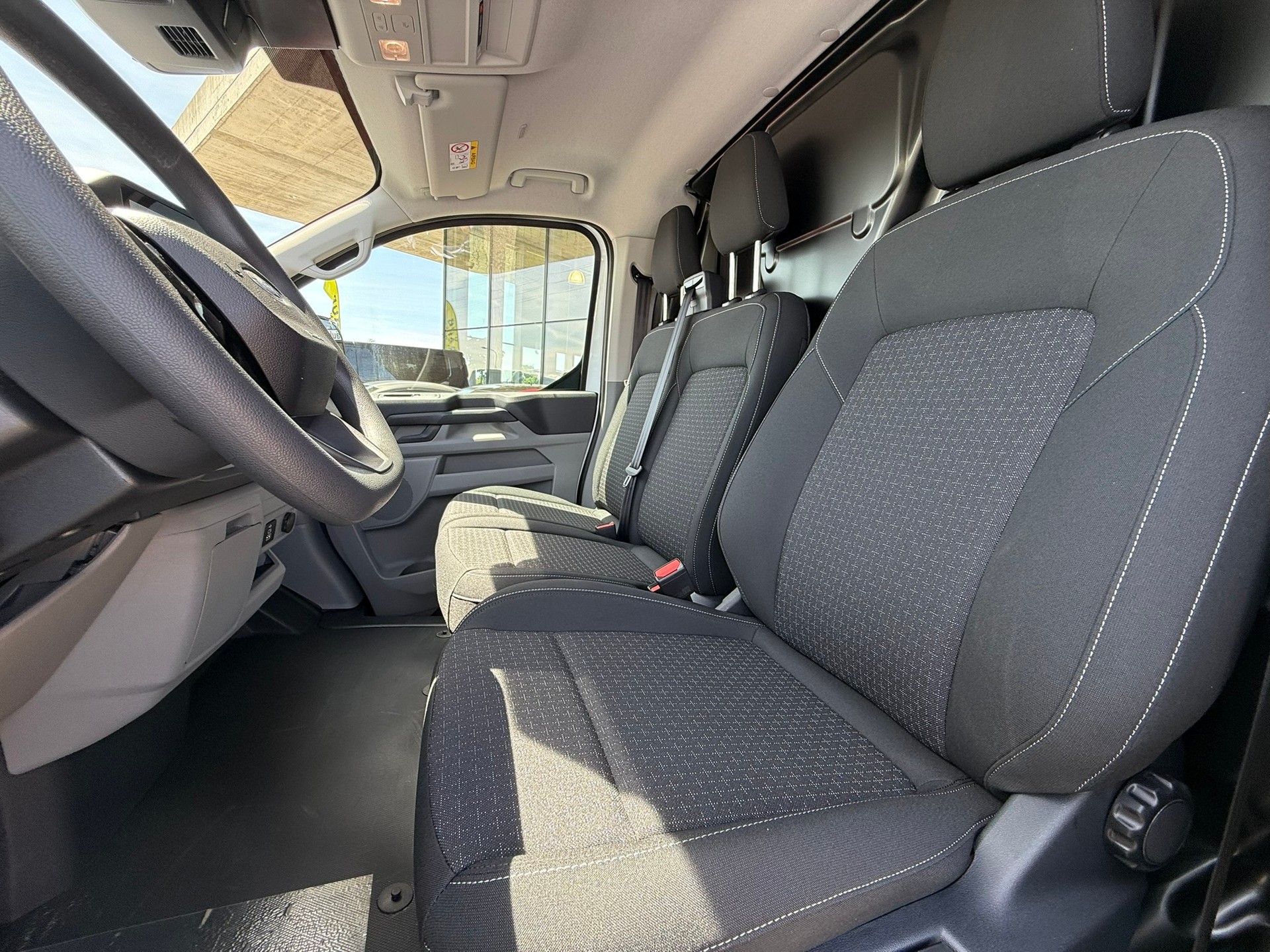 FORD Transit Custom Van PHEV 320 L1H1 Trend Automat-image-6