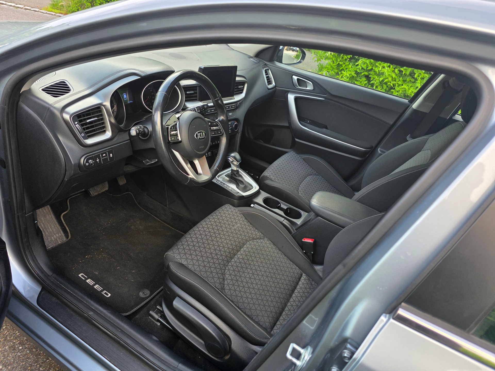 KIA Ceed Sportswagon 1.4 T-GDi Power 25 DCT-image-7