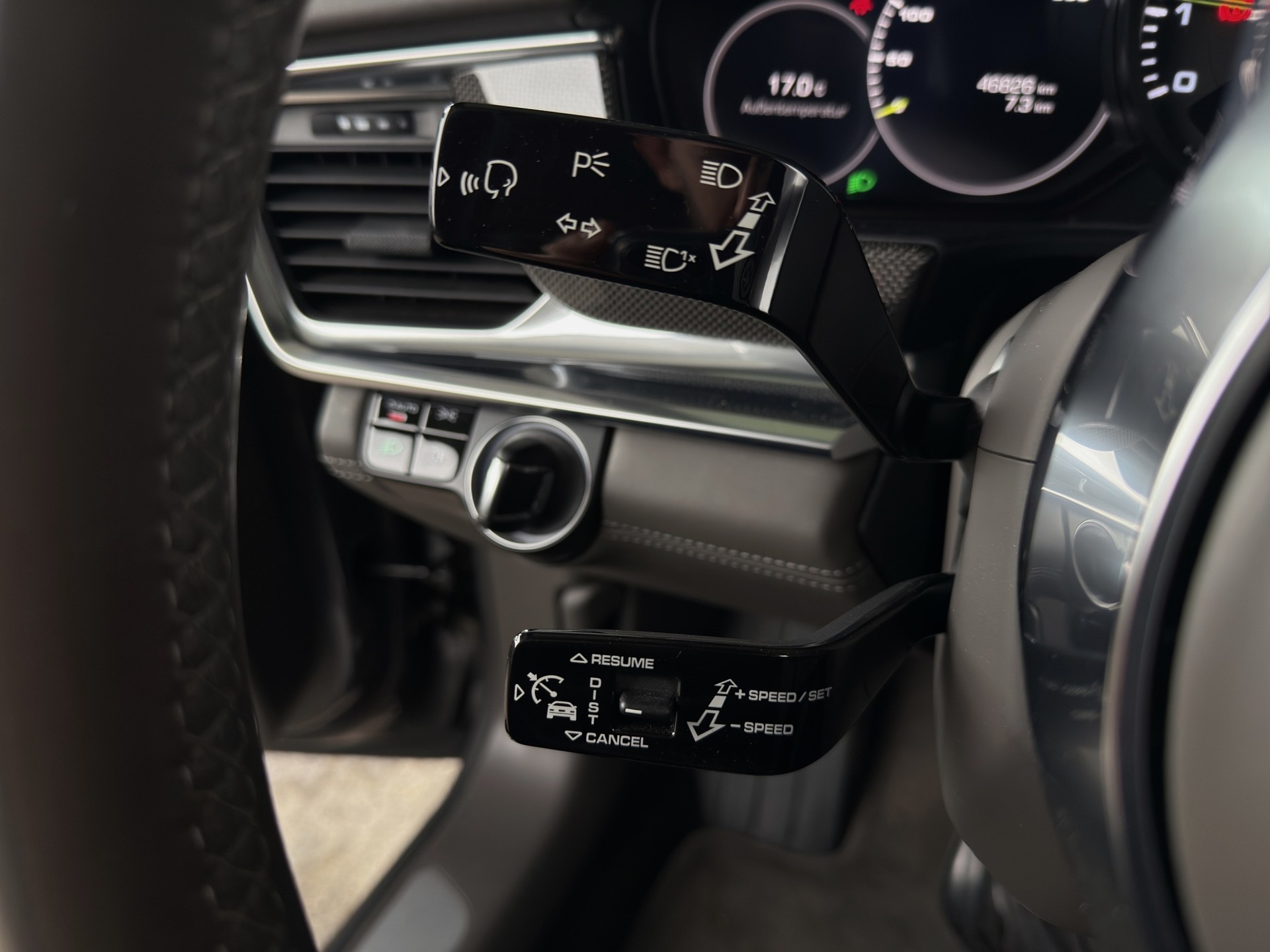 PORSCHE Panamera 4 E-Hybrid PDK-image-14