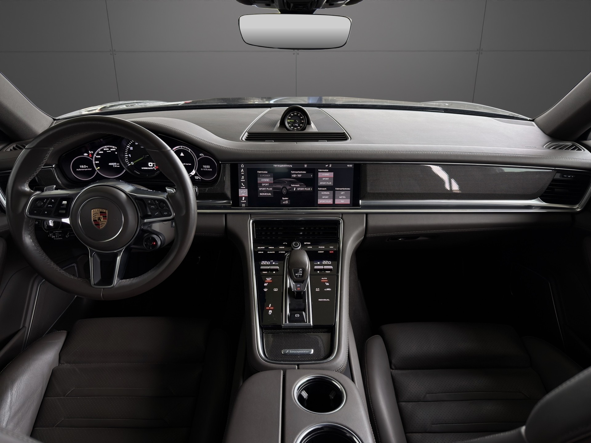 PORSCHE Panamera 4 E-Hybrid PDK-image-11