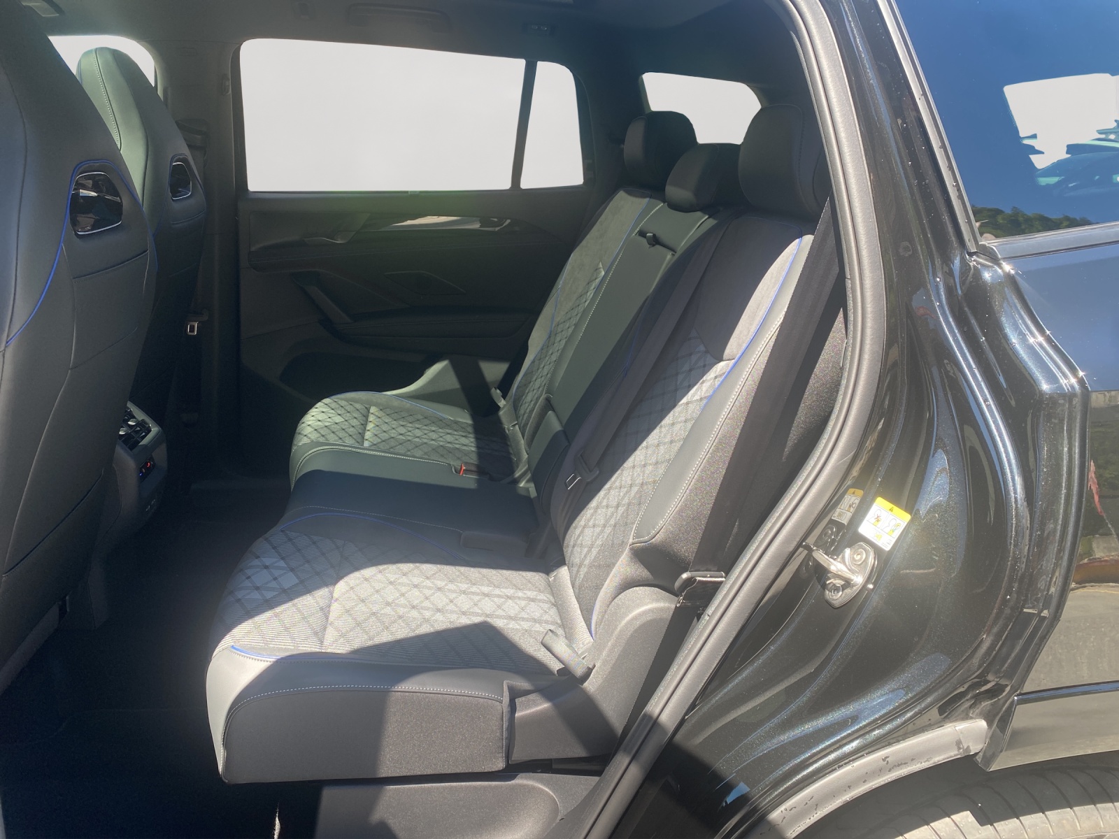 VW Tayron 2.0 TDI SCR R-Line United 4Motion DSG-image-8