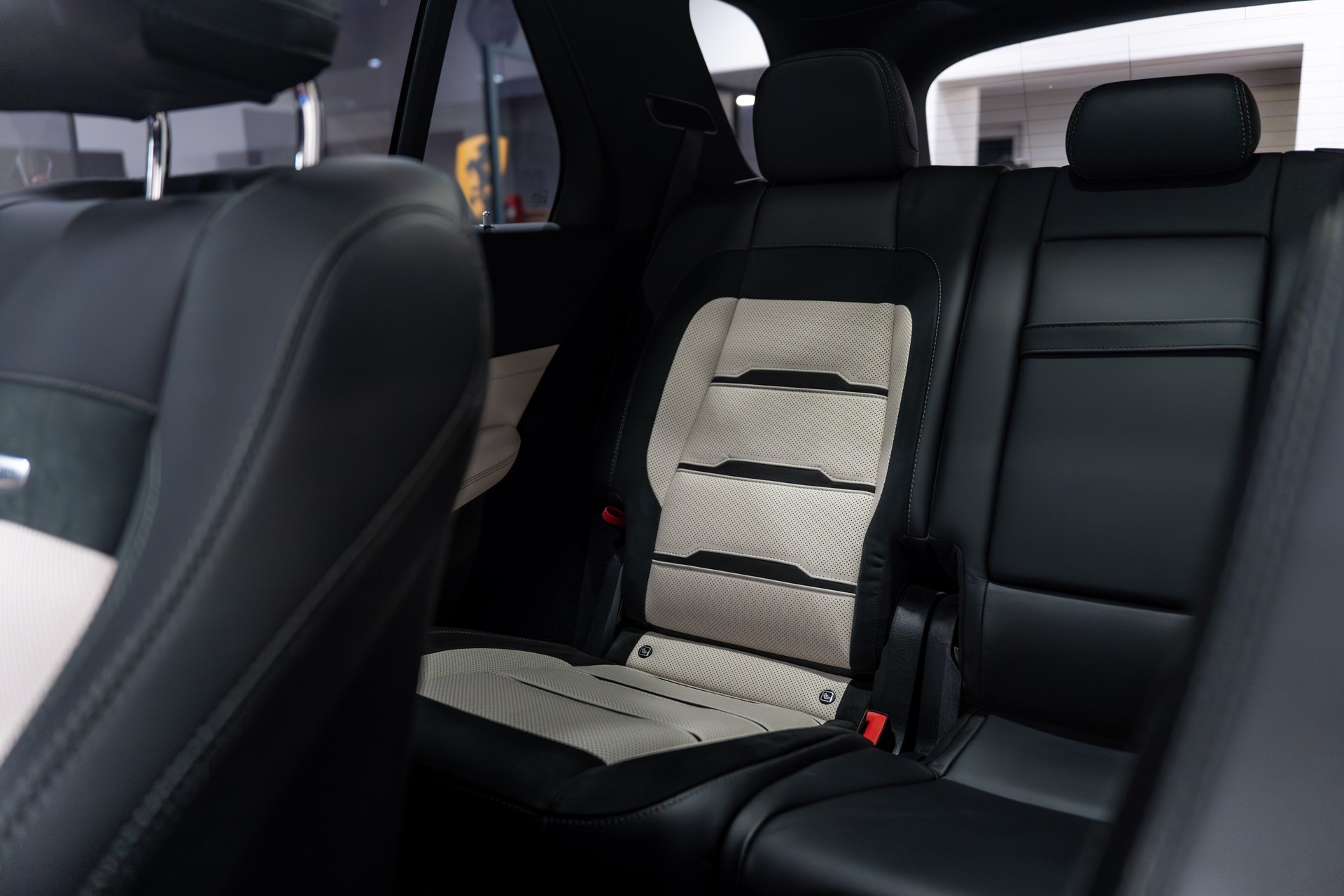 MERCEDES-BENZ GLE 53 AMG Facelift 4Matic+ 9G 7-Plätzer-showroom-element-2