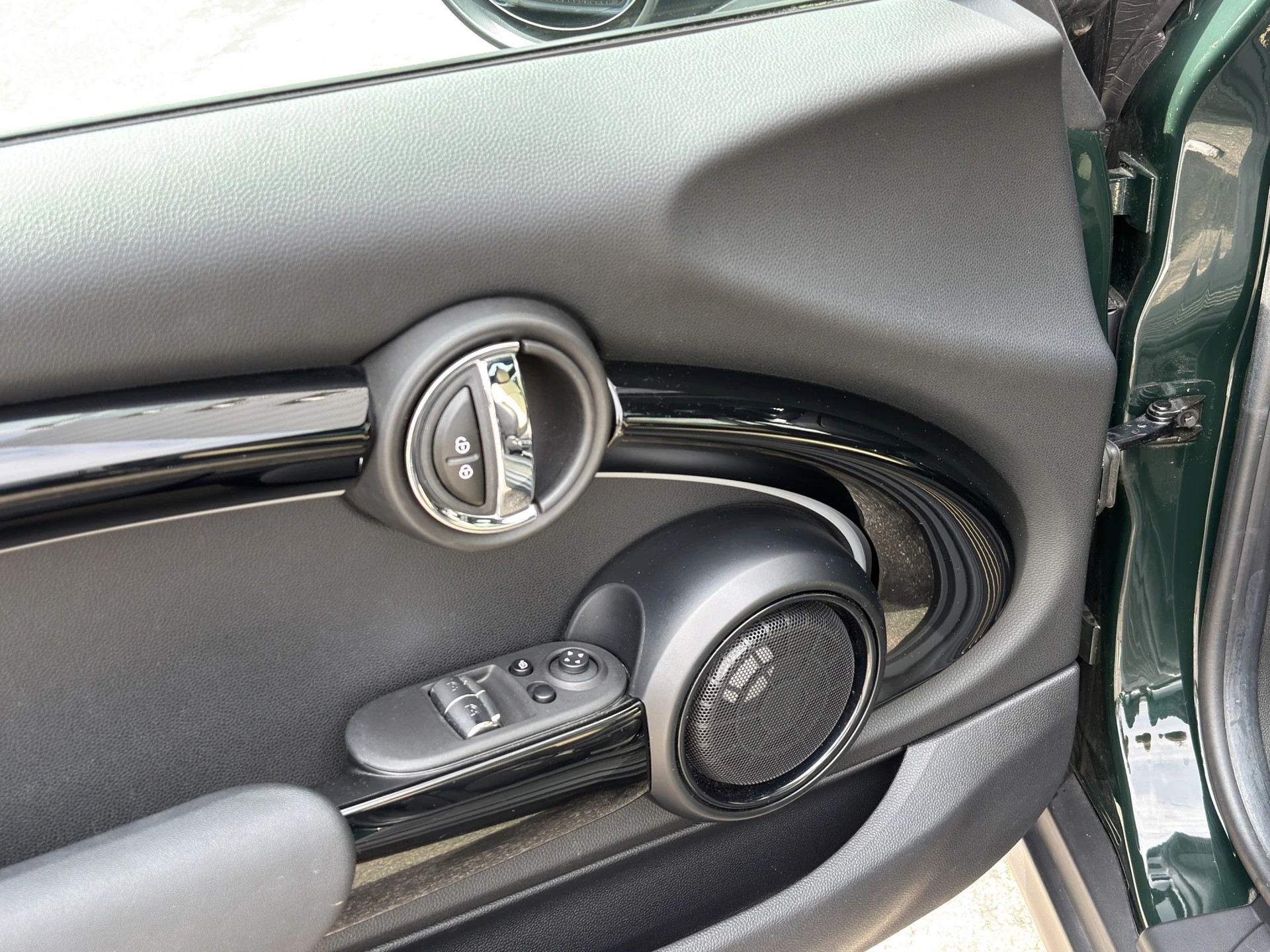 MINI Cooper S Resolute Edition Steptronic DKG-image-11