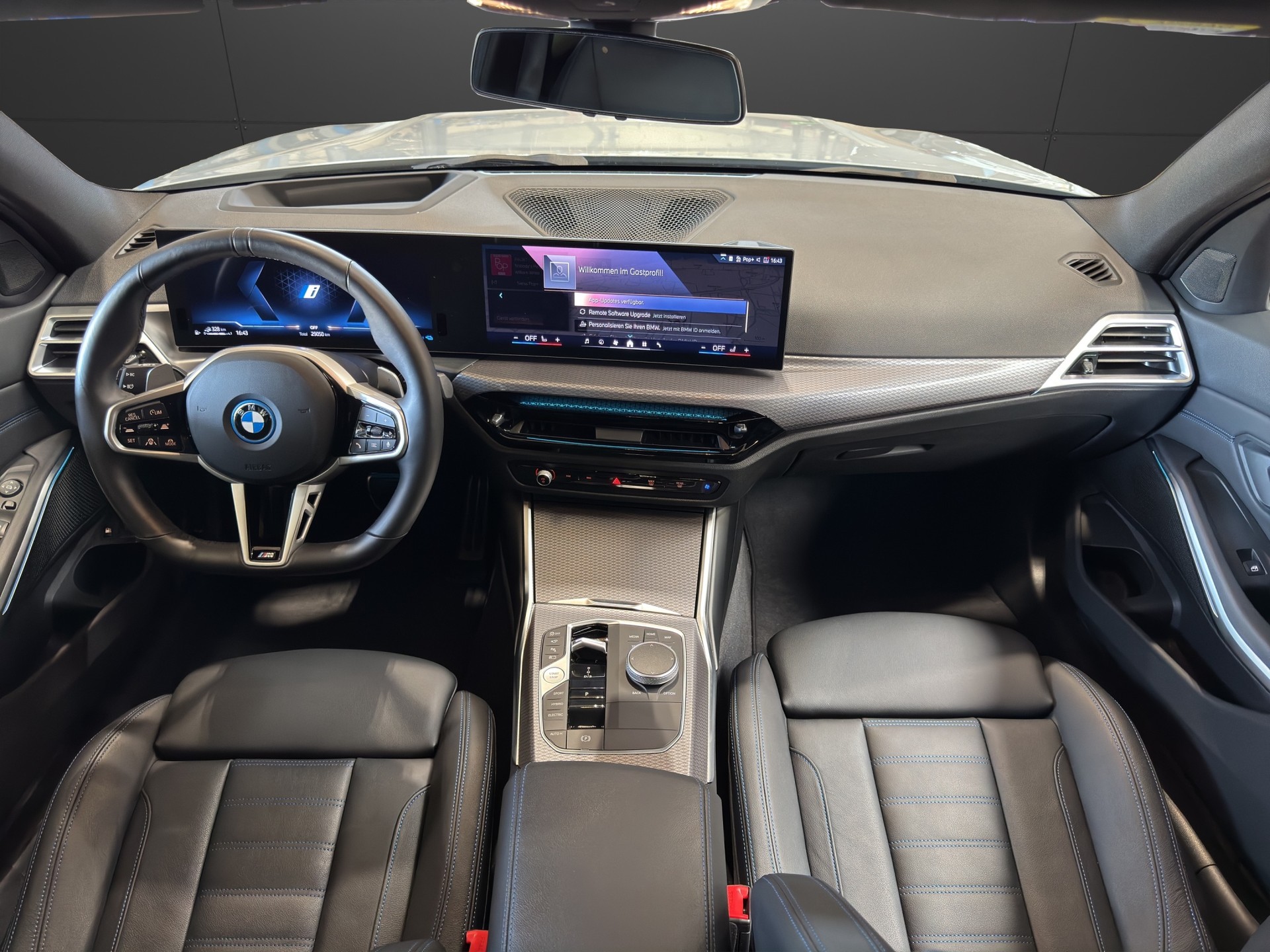 BMW 330e xDrive SAG Touring-image-20